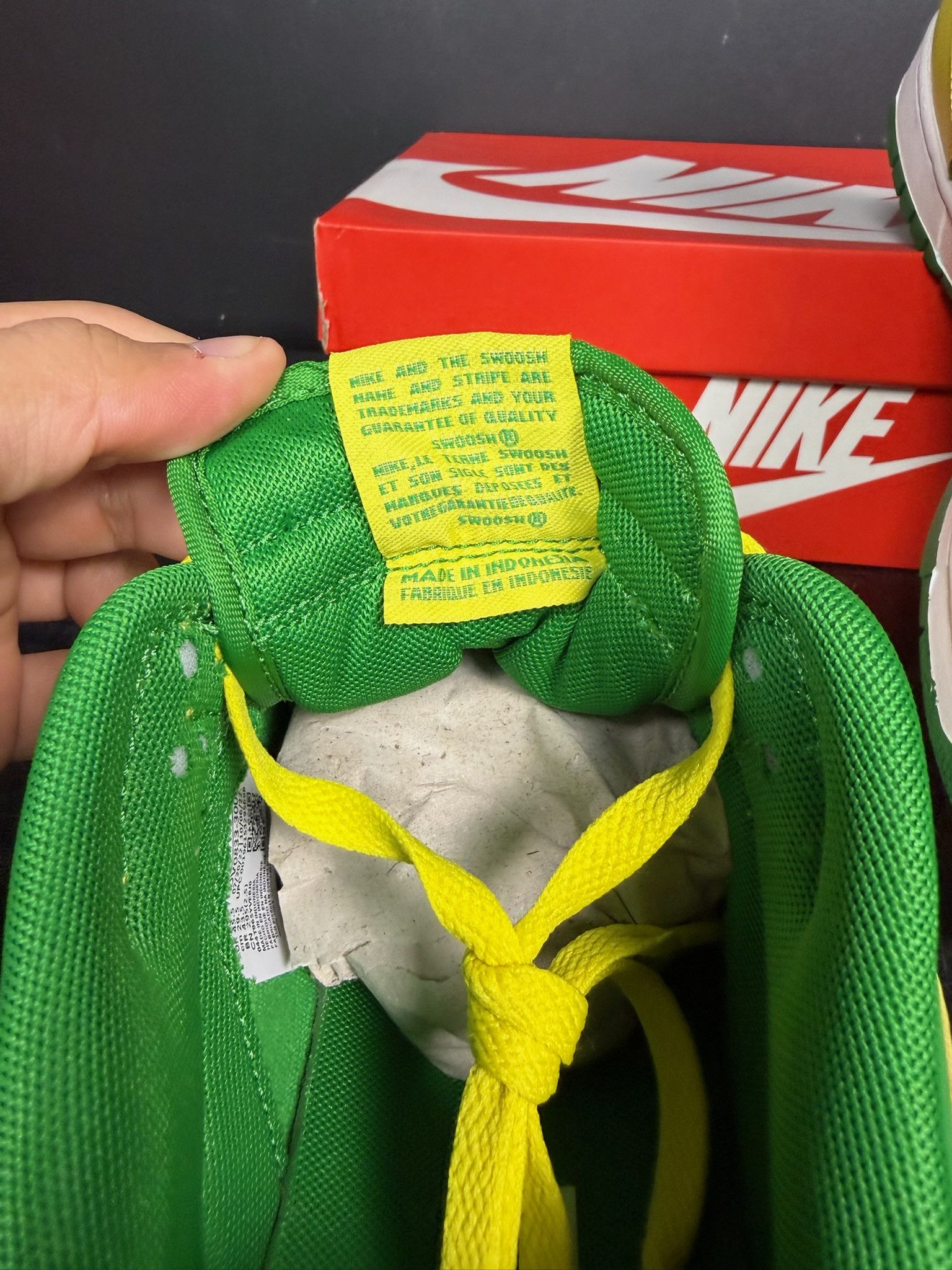 Nike Nike Dunk Low "Reverse Brazil" - Size 11.5 Size US 11.5 / EU 44-45 - 6 Thumbnail