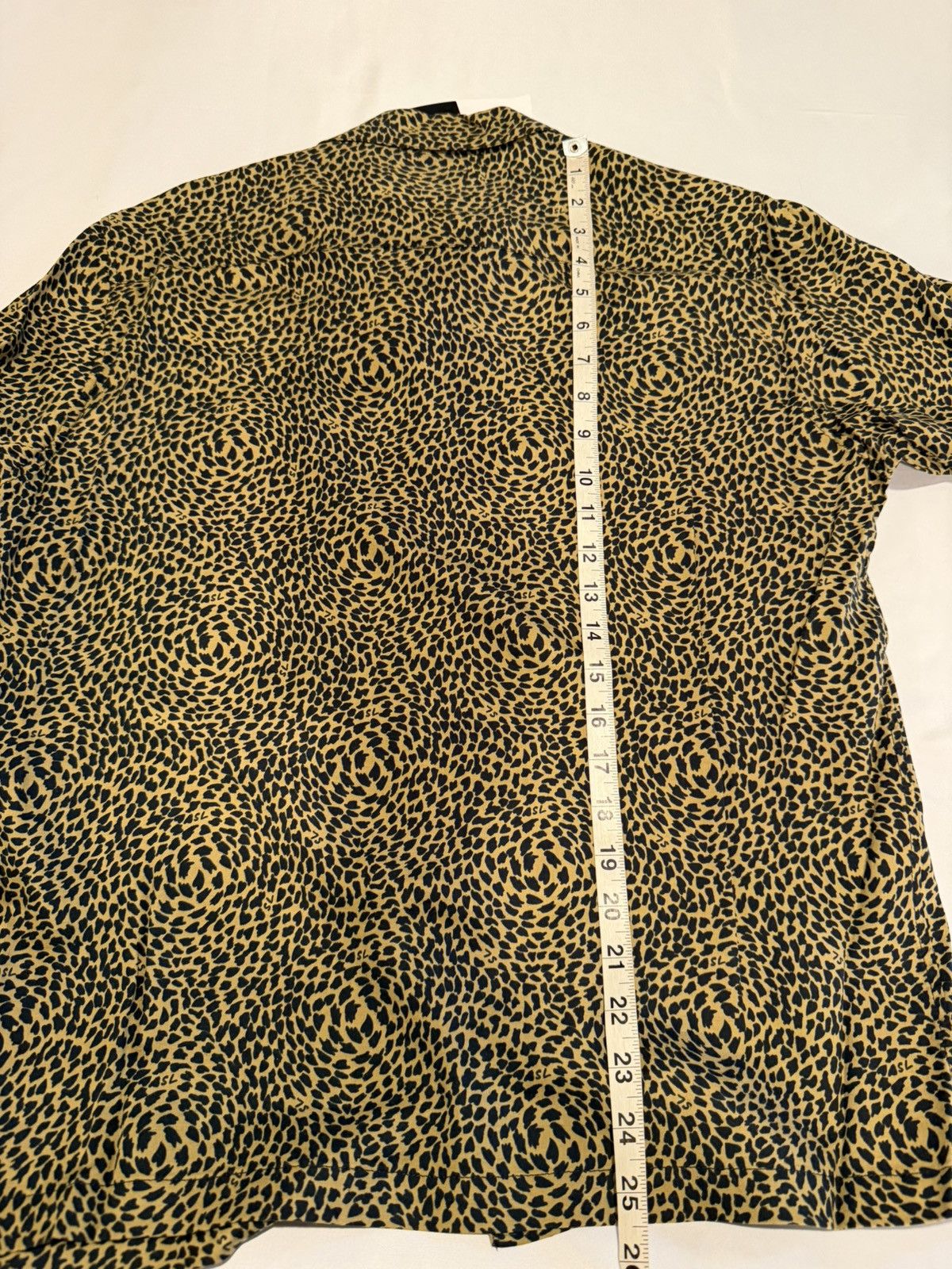 Saint Laurent Paris Saint Laurent men leopard print shirt.L. $890 Size US L / EU 52-54 / 3 - 8 Thumbnail