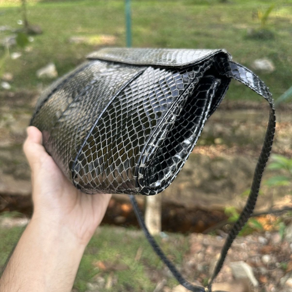 Salvatore Ferragamo Salvatore Ferragamo Vintage Snakeskin Shoulder Bag Size ONE SIZE - 6 Thumbnail