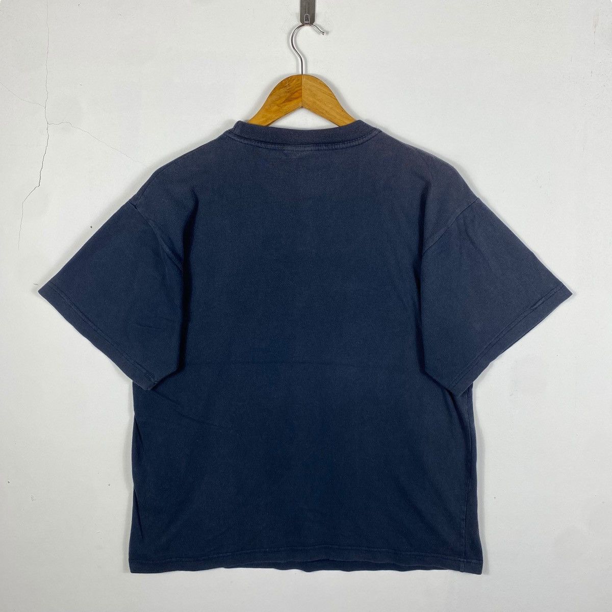 Vintage Vintage 90's The World Does Revolve Around Me Wording Tee Size US M / EU 48-50 / 2 - 4 Thumbnail