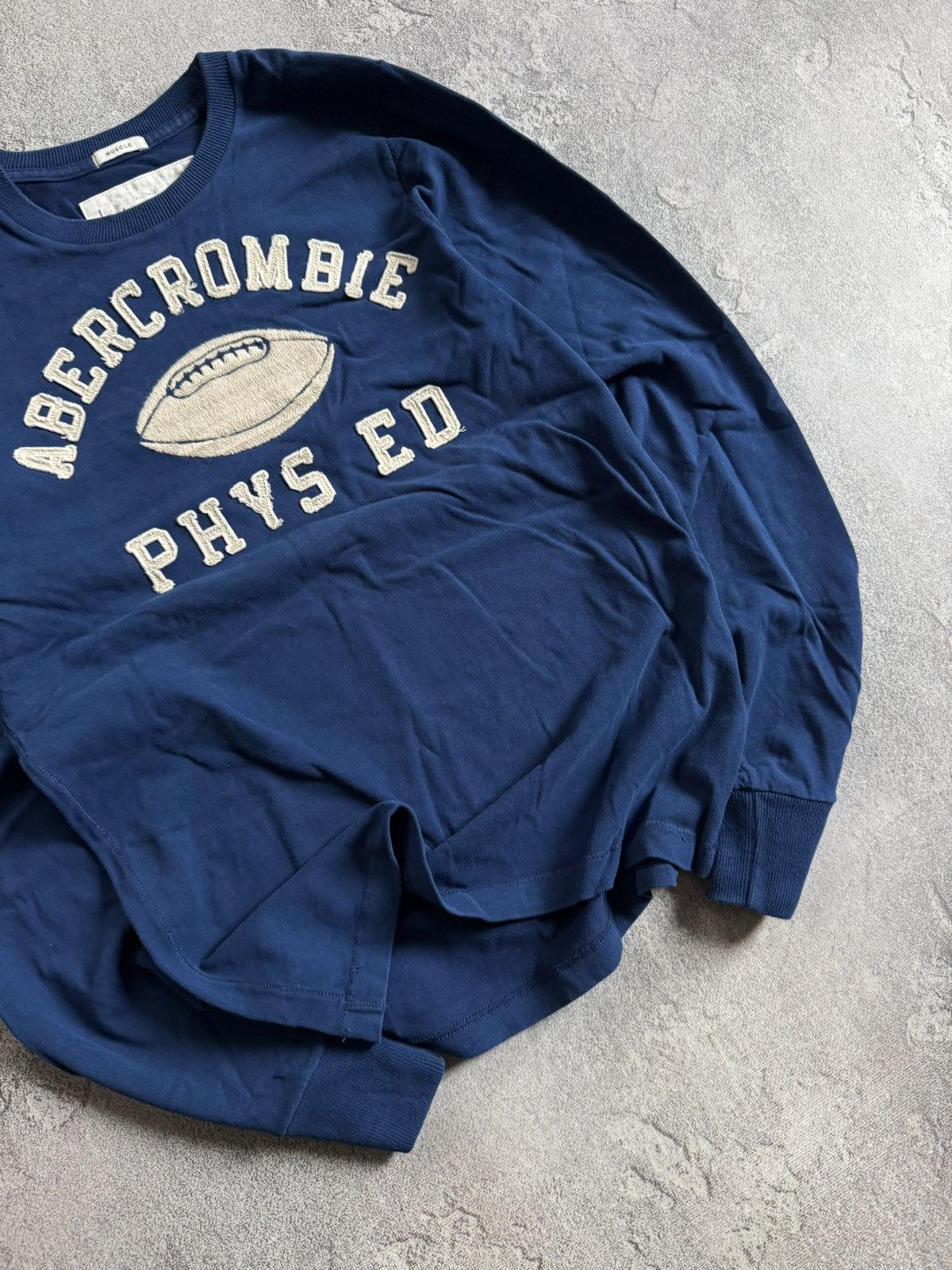 Abercrombie & Fitch Abercrombie & Fitch M/size sweatshirt jumper crewneck Y2K Size US M / EU 48-50 / 2 - 3 Thumbnail