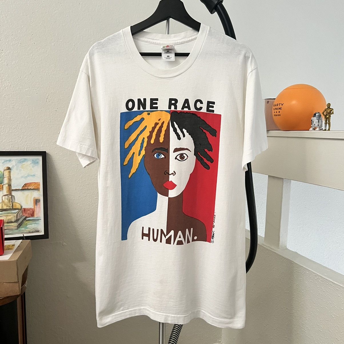 Vintage Vintage One Race Human Art T Shirt 90s Size US L / EU 52-54 / 3 - 1 Thumbnail