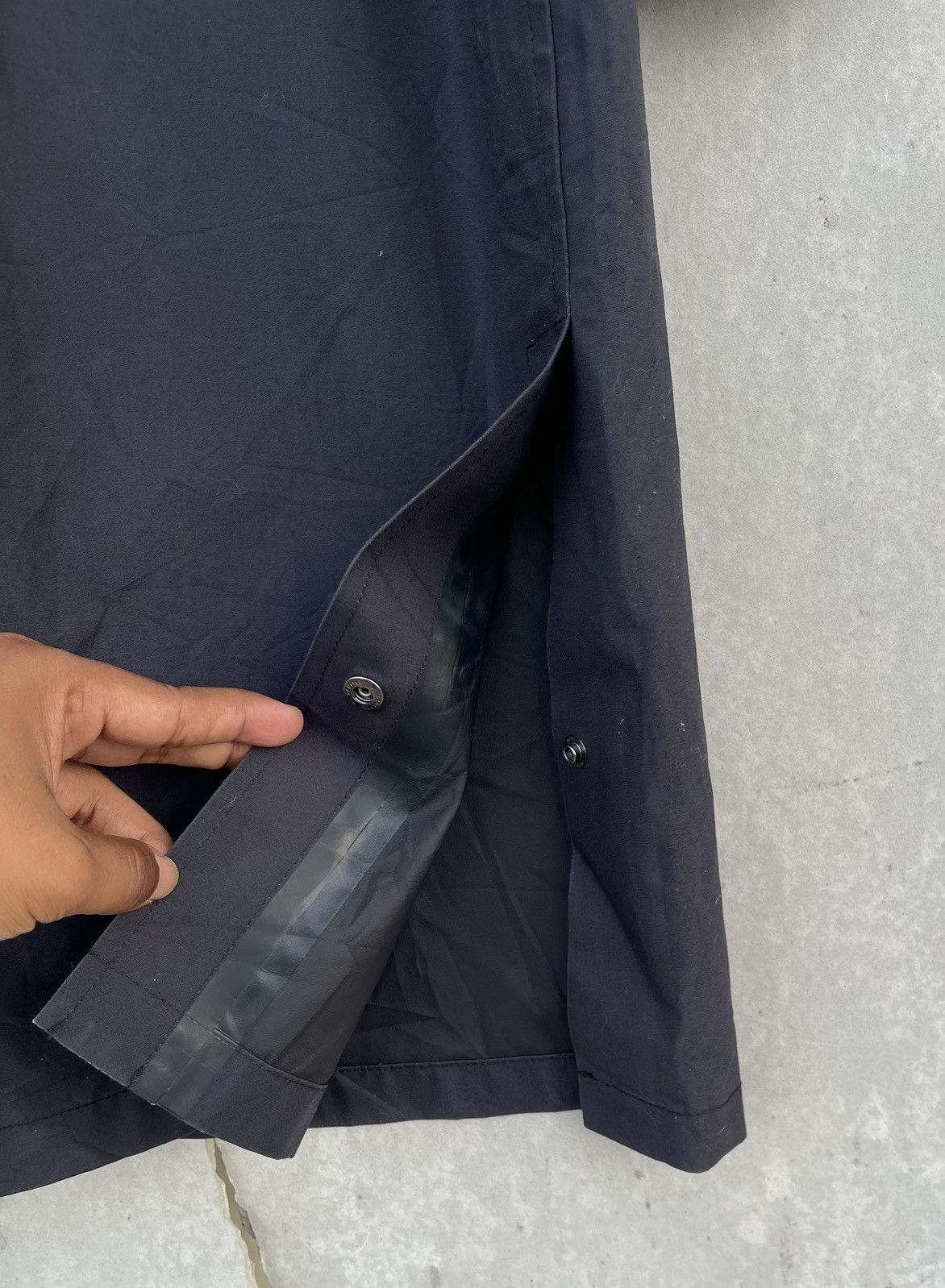 Lemaire × Uniqlo UNIQLO U LEMAIRE OVERSIZED WATERPROOF HOODED COAT Size US M / EU 48-50 / 2 - 5 Thumbnail