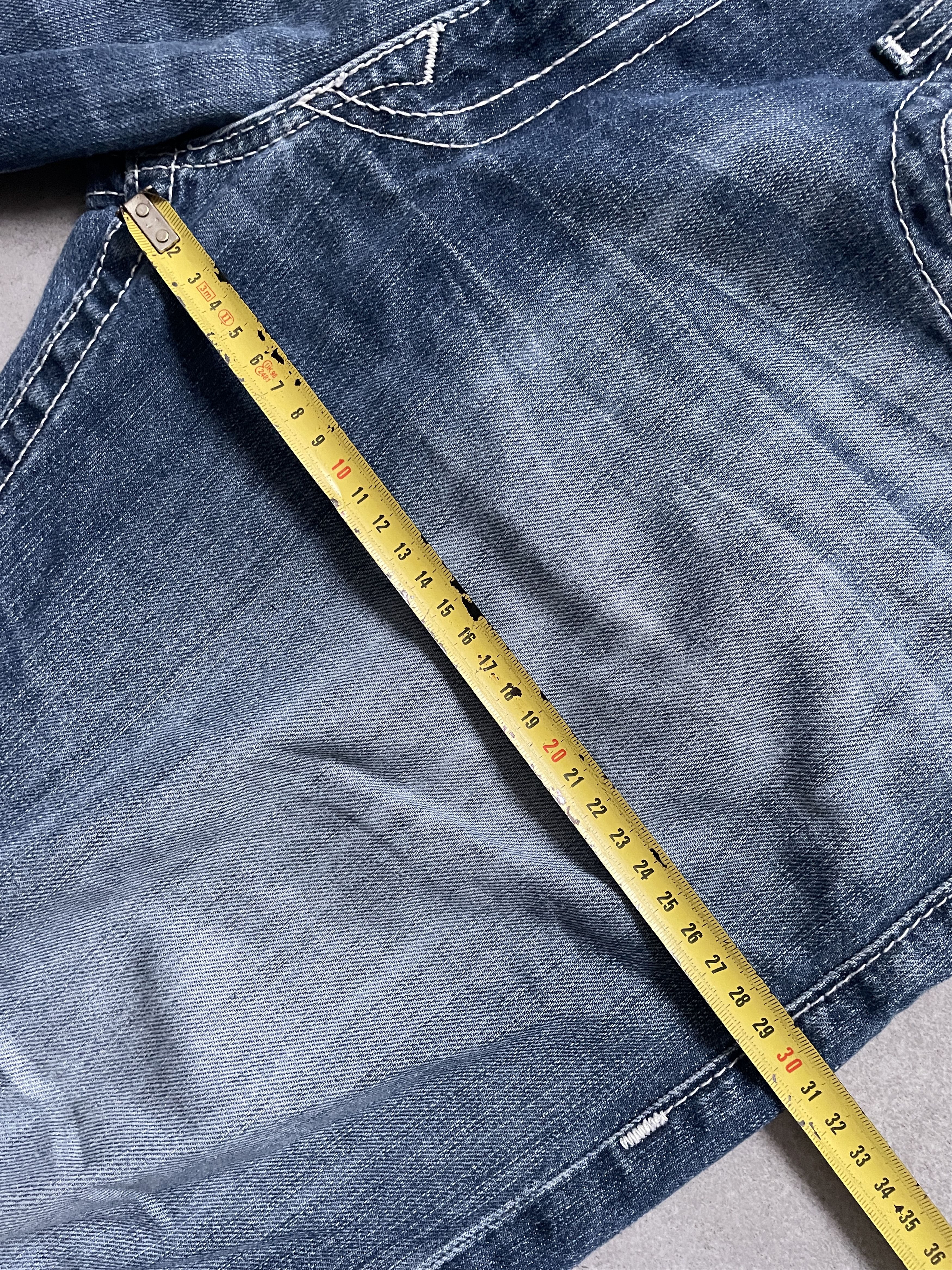 True Religion Y2K TRUE RELIGION STRAIGHT LIGHT BLUE DISTRESSED JEANS Size US 38 / EU 54 - 14 Thumbnail