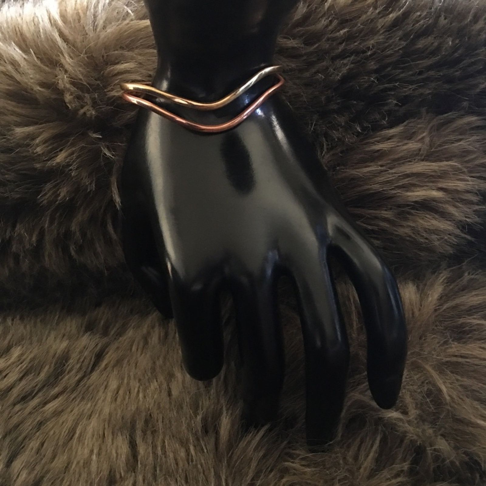 Jewelry Sergio Lub pure metal magnetic cuff bracelet Size ONE SIZE - 6 Thumbnail