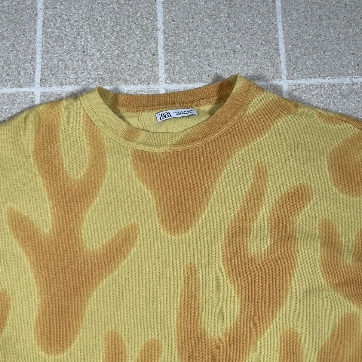 Zara Zara Yellow Orange All Over Print Flame Camo Tshirt Size M Size US M / EU 48-50 / 2 - 3 Thumbnail