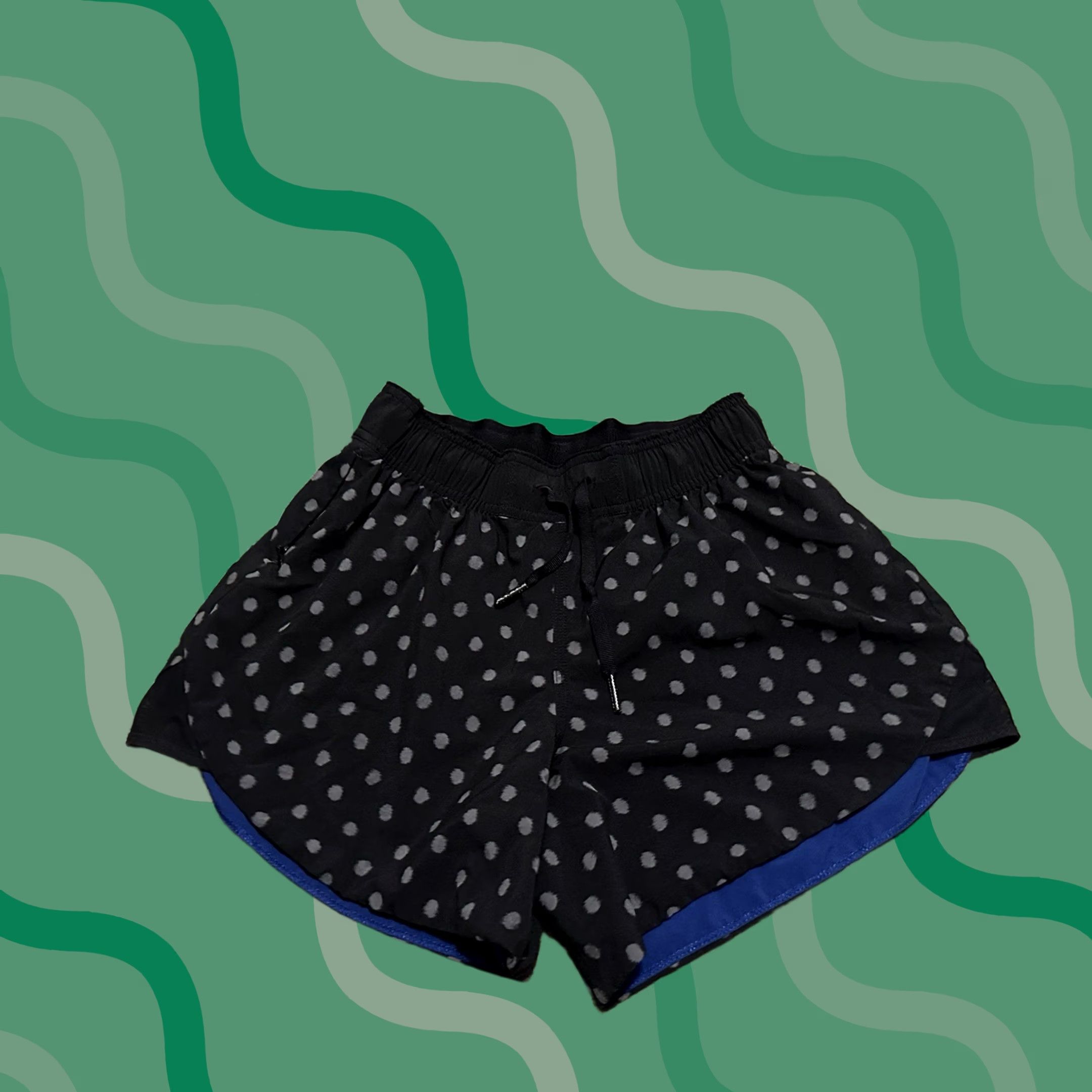 Lululemon Lululemon Shorts Womens 4 Go The Distance Reversible Performance Yoga Activewear Shorts Athletic Multicolor Inseam 4in Womens 4 Regular Size 27" / US 4 / IT 40 - 1 Thumbnail