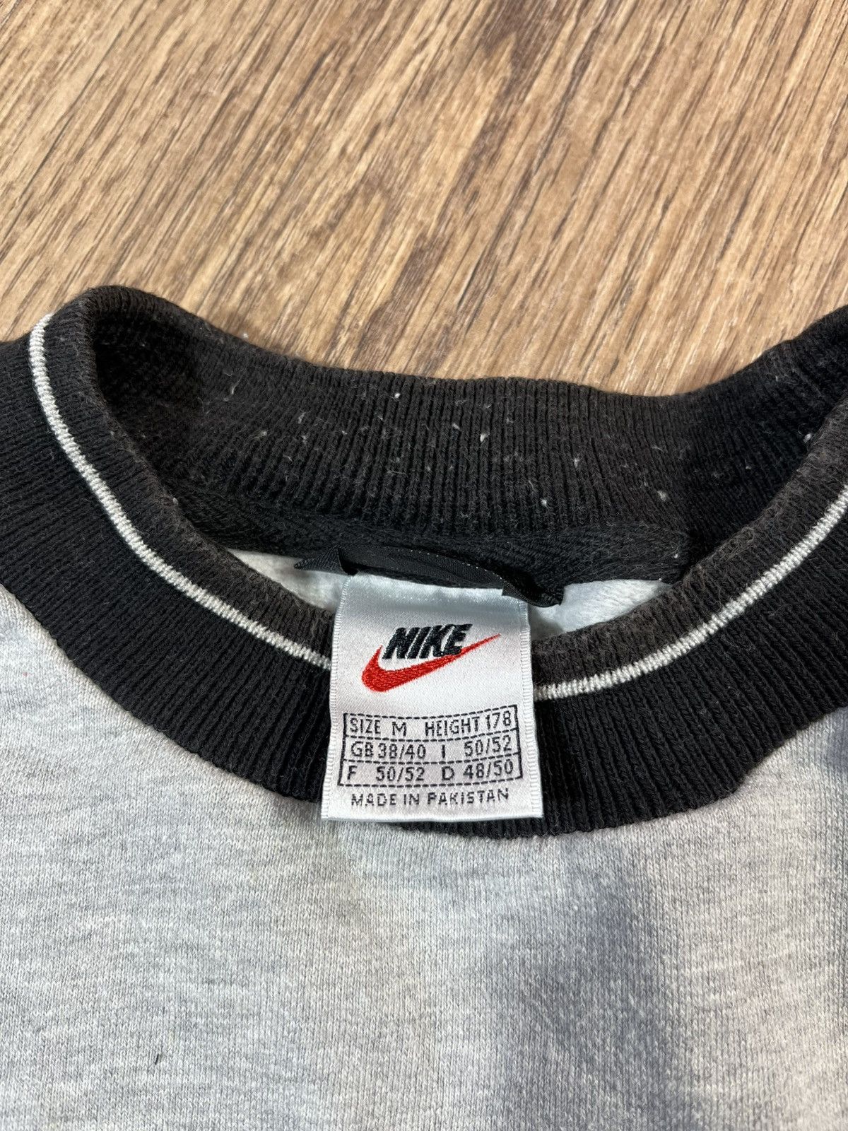 Nike Vintage Nike Sweatshirt Swoosh Big Logo Size US M / EU 48-50 / 2 - 7 Thumbnail