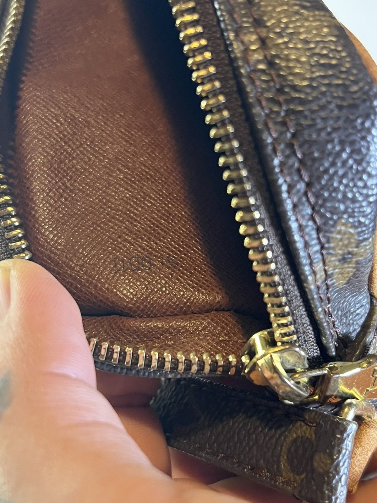 Louis Vuitton Louis Vuitton Monogram Danube Crossbody Canvas Shoulder Bag Size ONE SIZE - 16 Thumbnail