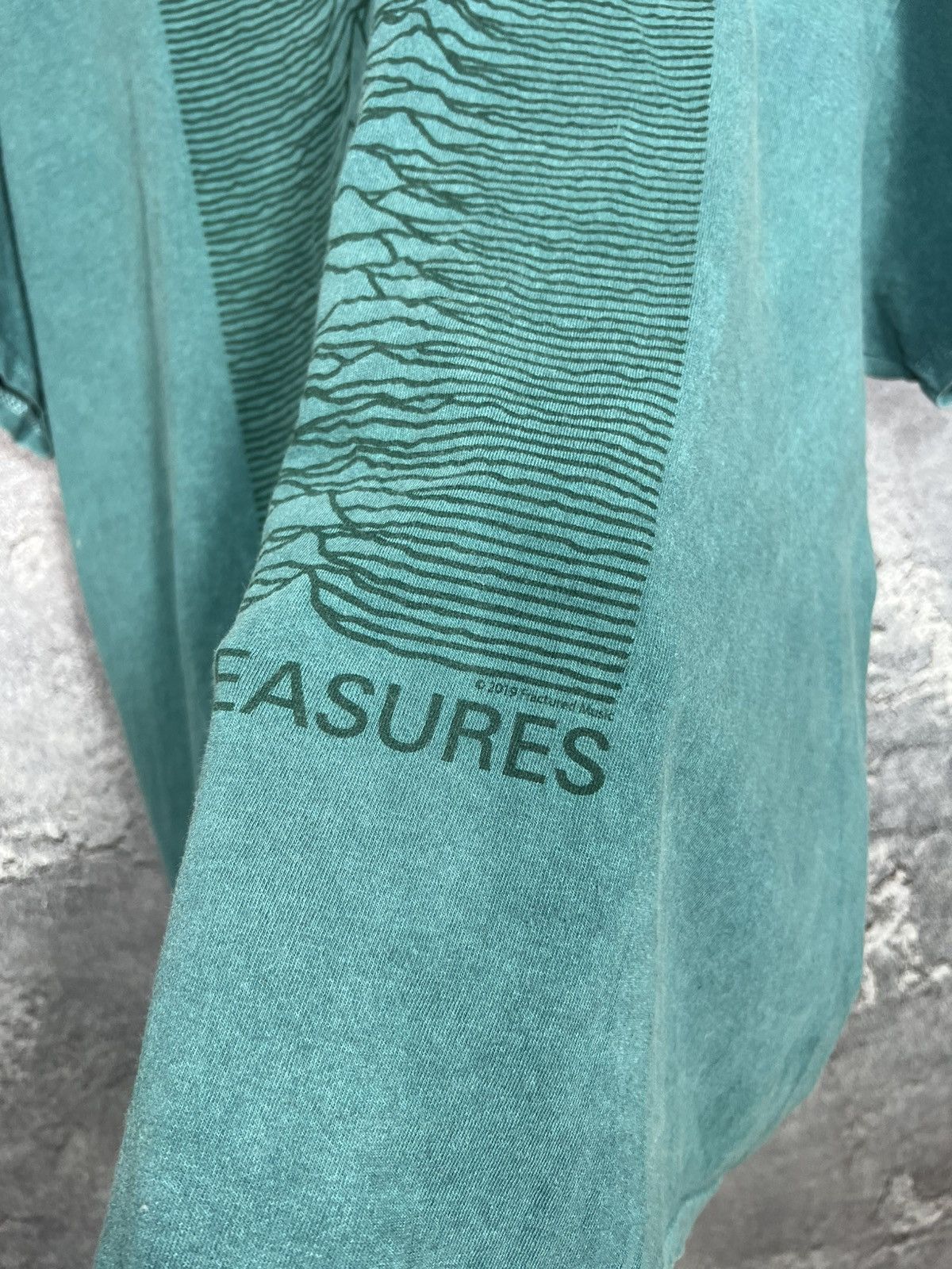 Band Tees Vintage Joy Division Unknown Pleasures Oversized T-shirt Size US L / EU 52-54 / 3 - 5 Thumbnail