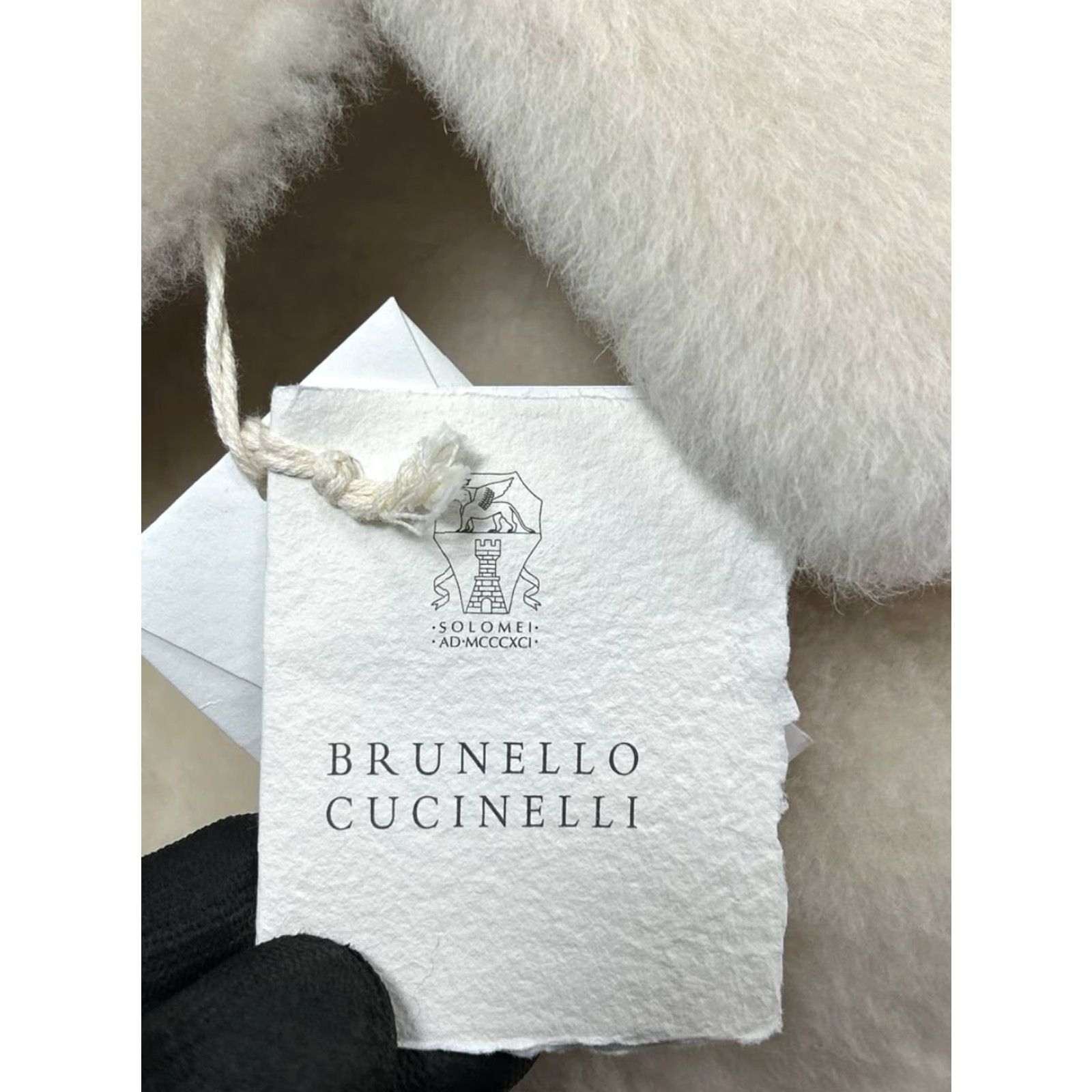 Brunello Cucinelli Brunello Cucinelli Reversible Shearling Coat Womens Beige Long Coat Regular Size One Size Size ONE SIZE - 5 Thumbnail