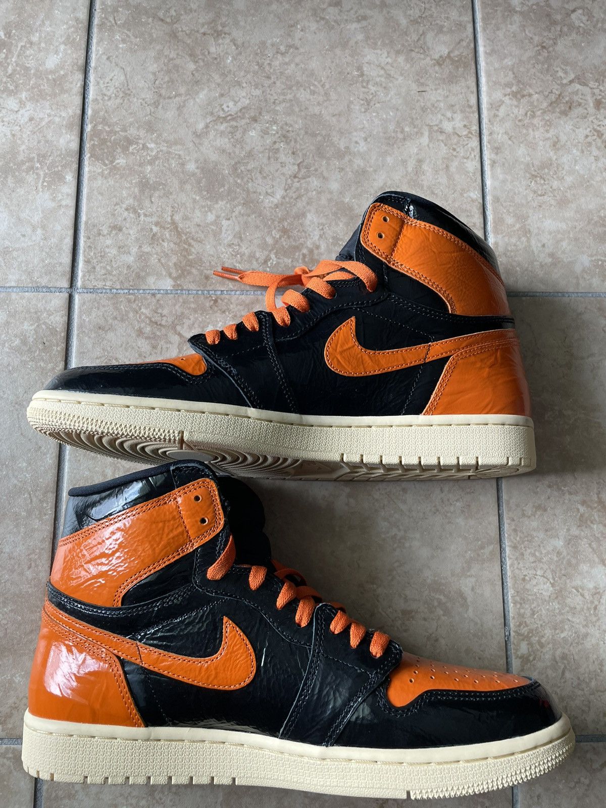 Jordan Brand AIR JORDAN 1 RETRO HIGH OG/ SHATTERED BACKBOARD 3.0 Size US 10.5 / EU 43-44 - 2 Thumbnail