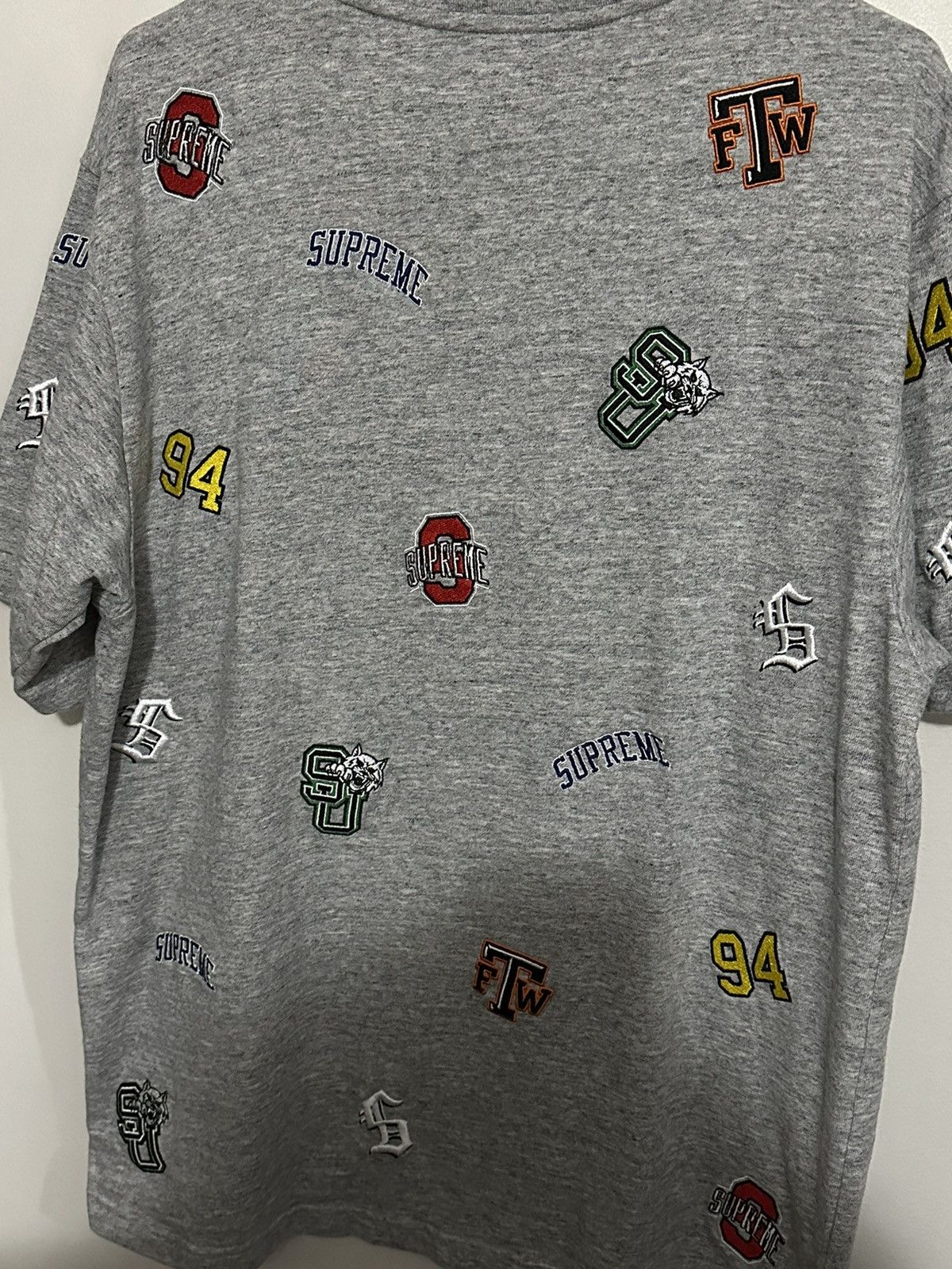 Supreme Supreme University S/S Top Tee Size US M / EU 48-50 / 2 - 8 Thumbnail
