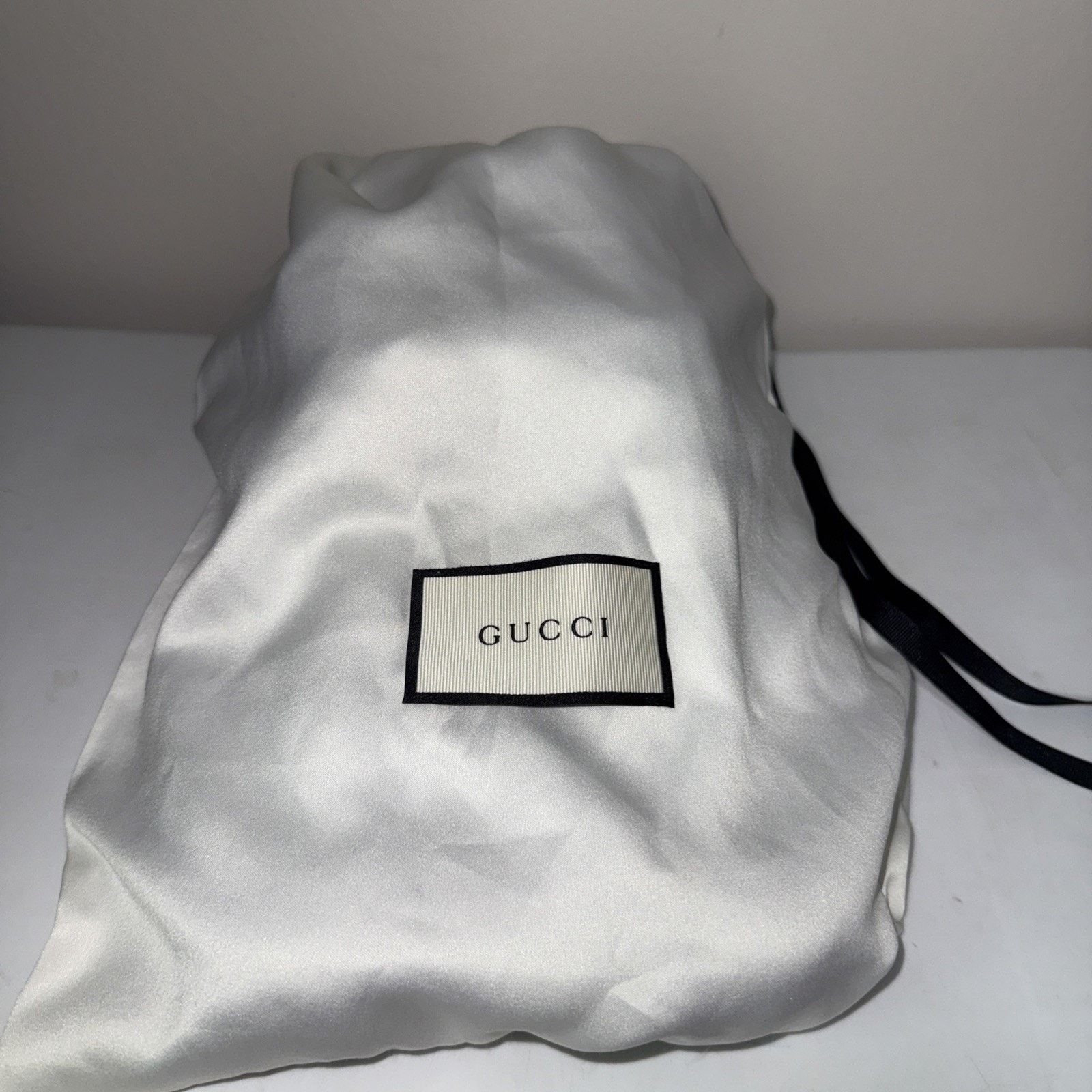 Gucci Authentic Gucci Men's Black Leather Web Sneakers Size 9.5 US Size US 9.5 / EU 42-43 - 16 Thumbnail