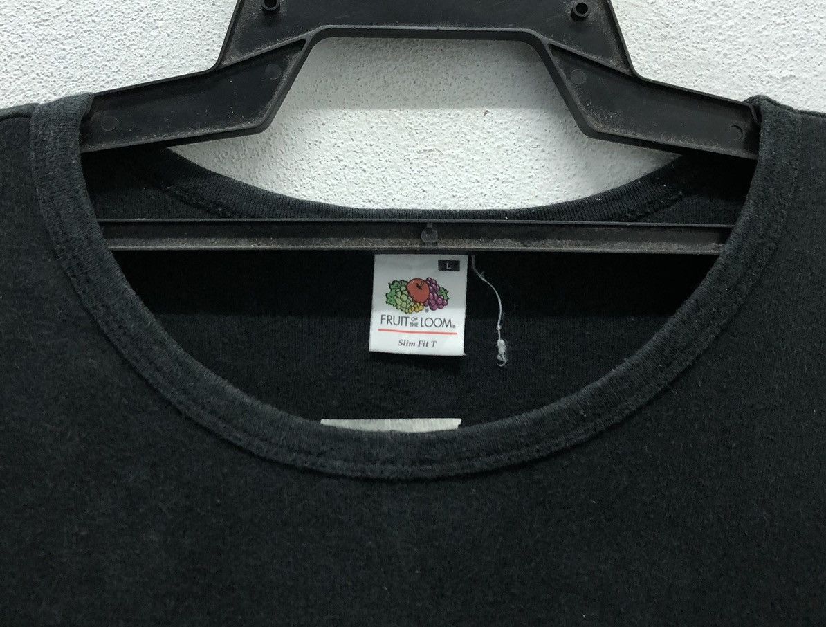 Vintage Vintage Helmut Newton T-Shirt Size US L / EU 52-54 / 3 - 5 Thumbnail