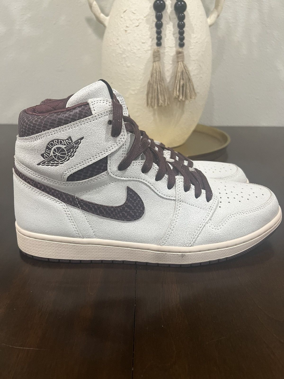A Ma Maniere × Jordan Brand × Nike Air Jordan 1 Retro High OG A Ma Maniére Size US 12 / EU 45 - 2 Thumbnail