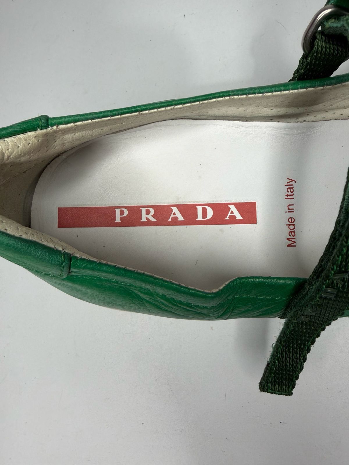 Prada Prada Green Leather Mary Jane Flats Size 38 EU/ 8 US/ 5 UK Size US 8 / IT 38 - 5 Thumbnail