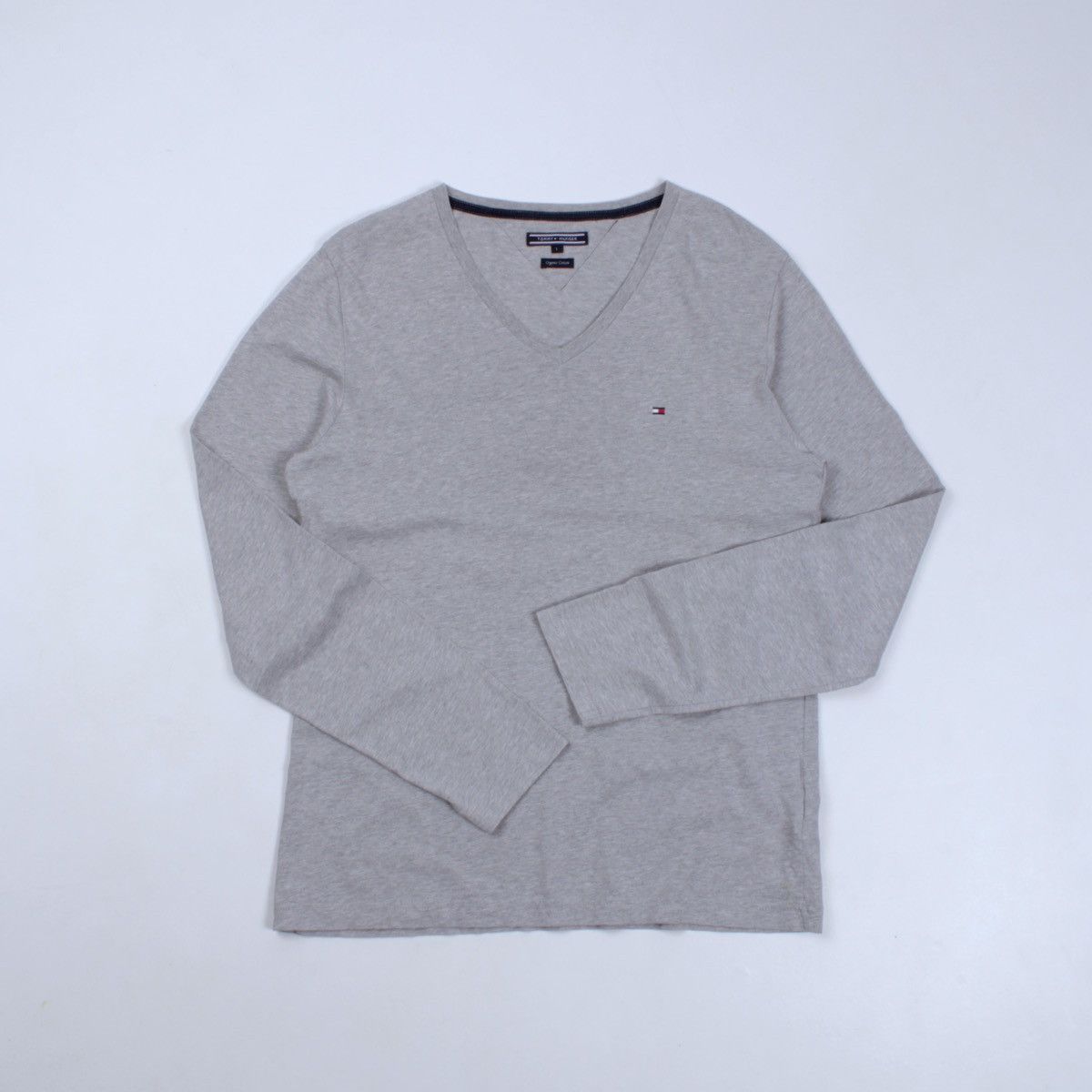 Tommy Hilfiger TOMMY HILFIGER Organic Cotton V-neck Long Sleeve T-Shirt Size US L / EU 52-54 / 3 - 1 Thumbnail