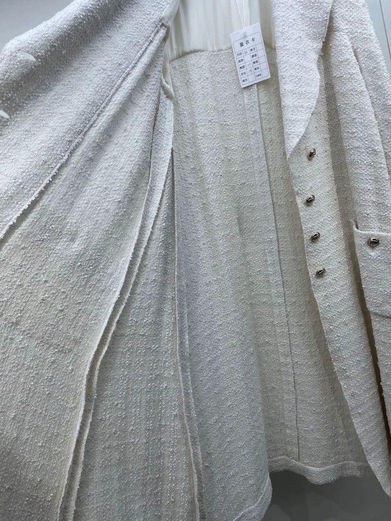 Chanel Chanel Long Pearl Embellished Coat -2505 Size US M / EU 48-50 / 2 - 5 Thumbnail