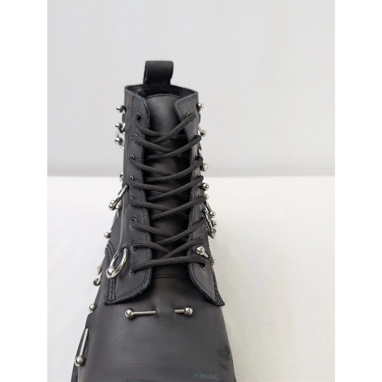 Balenciaga o1rshd1 Leather Strike Piercing Boots in Black/Silver Size US 8 / EU 41 - 11 Thumbnail