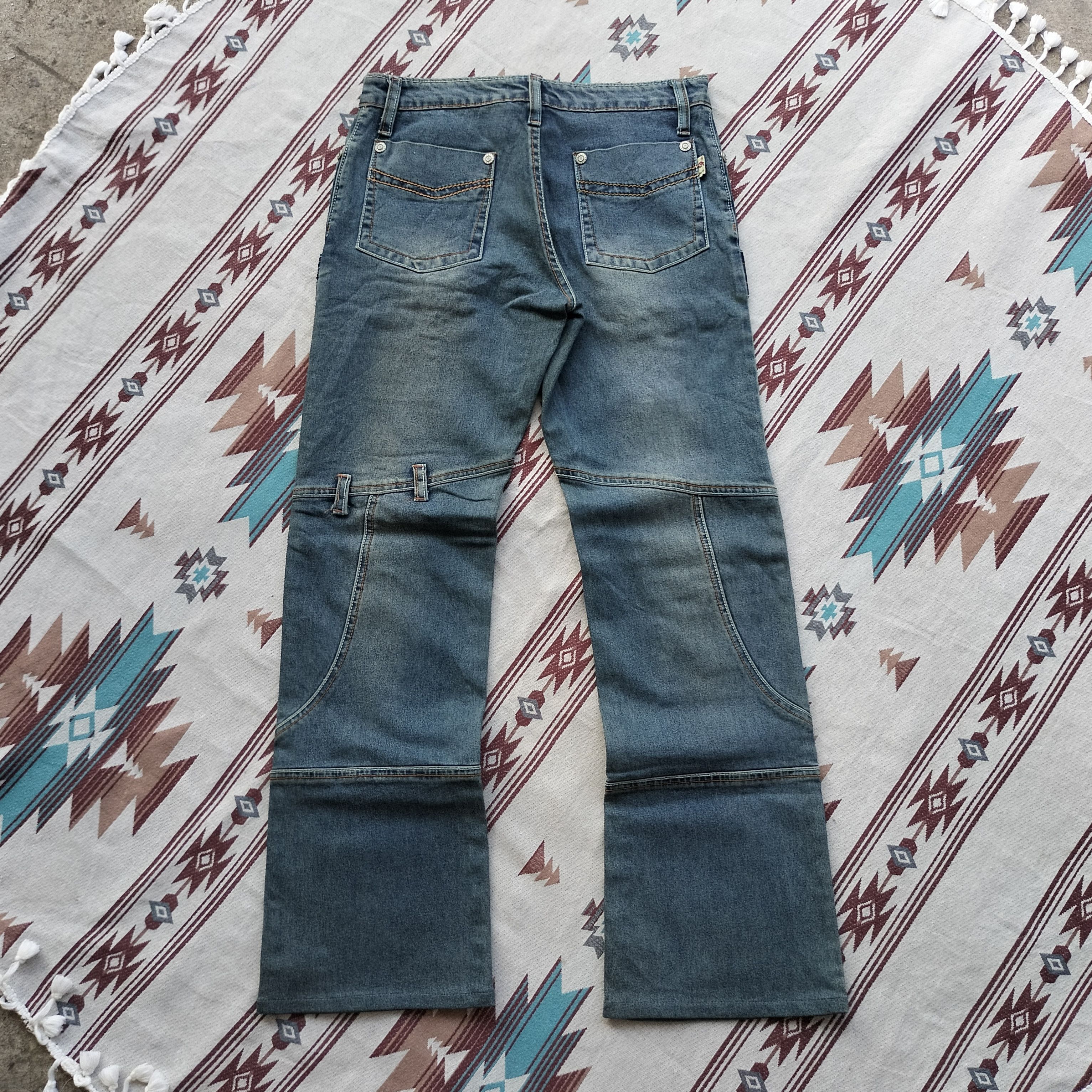 20471120 Crang run L. Bondage flare jeans seditionaries Size US 30 / EU 46 - 2 Thumbnail