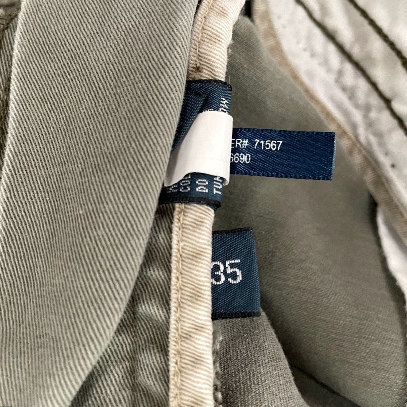 Polo Ralph Lauren VINTAGE Polo Ralph Lauren Shorts Cargo Classic Chino Mens 35 Gray, 100% Cotton, Flat Front, Belt Loops, 9in inseam, Preowned, Summer, Men's Apparel Size US S / EU 44-46 / 1 - 5 Thumbnail