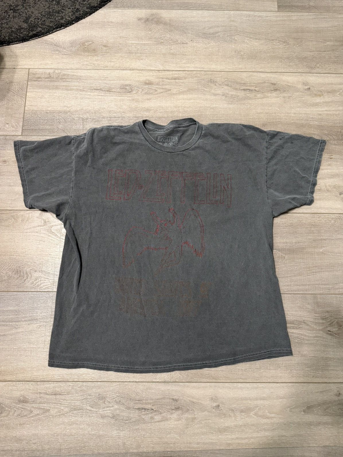 Vintage Vintage Band Tee Size US XL / EU 56 / 4 - 1 Thumbnail