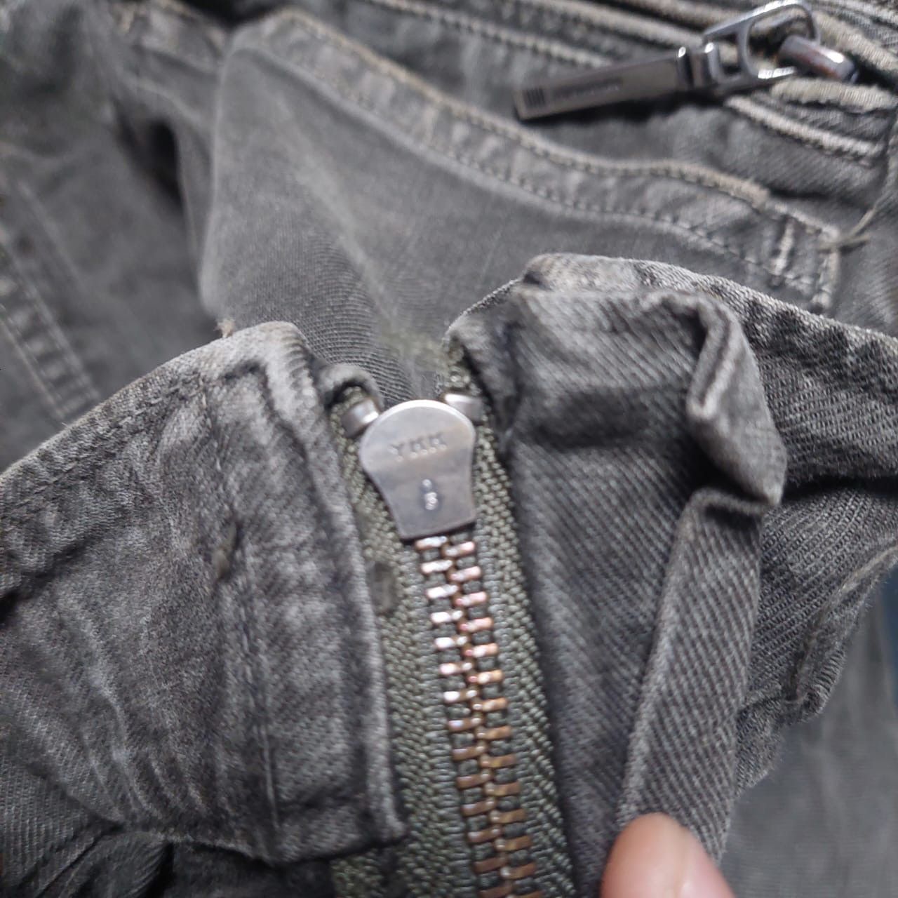 RIPVANWINKLE Ripvanwinkle multi zipper cargo pants Size US 32 / EU 48 - 9 Thumbnail