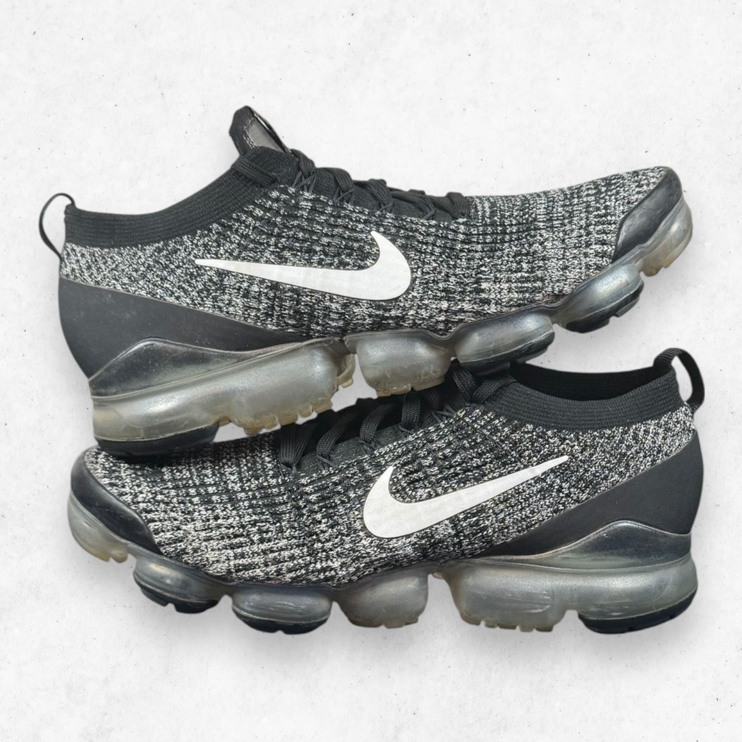 Nike Nike Air VaporMax Flyknit 3 Oreo Black White Size 11 Size US 11 / EU 44 - 6 Thumbnail