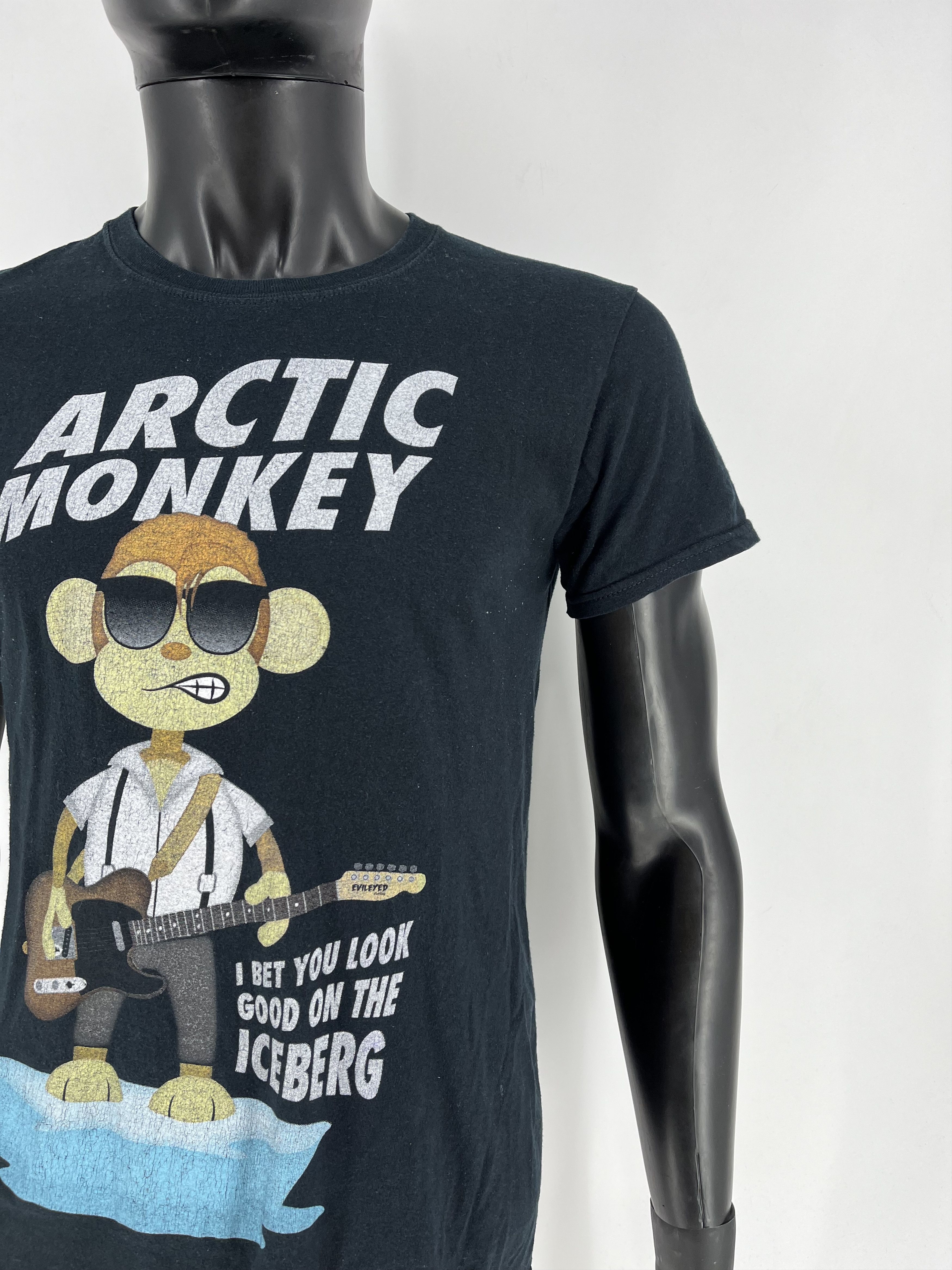 Band Tees Vintage Y2K Arctic Monkeys Retro Band Rock Tshirt Streetwear Size US S / EU 44-46 / 1 - 7 Thumbnail