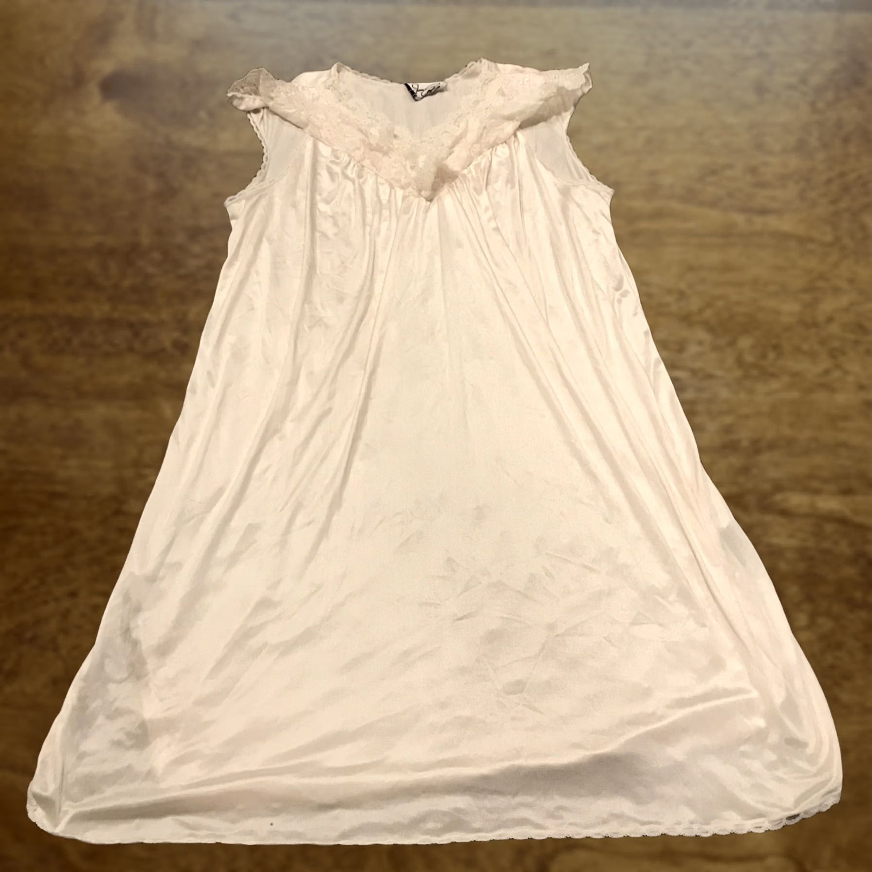 Vintage Vtg Joan Collins Lingerie Collection Nightgown MEDIUM Nylon pink frilly neck B16 Size ONE SIZE - 1 Thumbnail