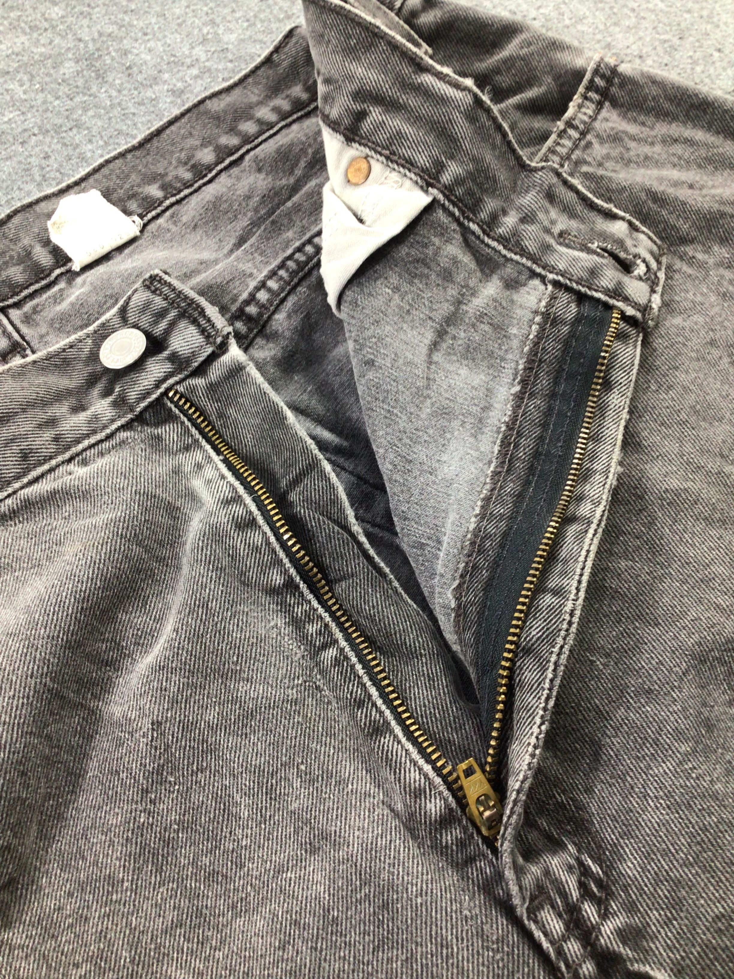 Levi's Vintage Levis 560 Jeans-J904 Size US 37 - 10 Thumbnail