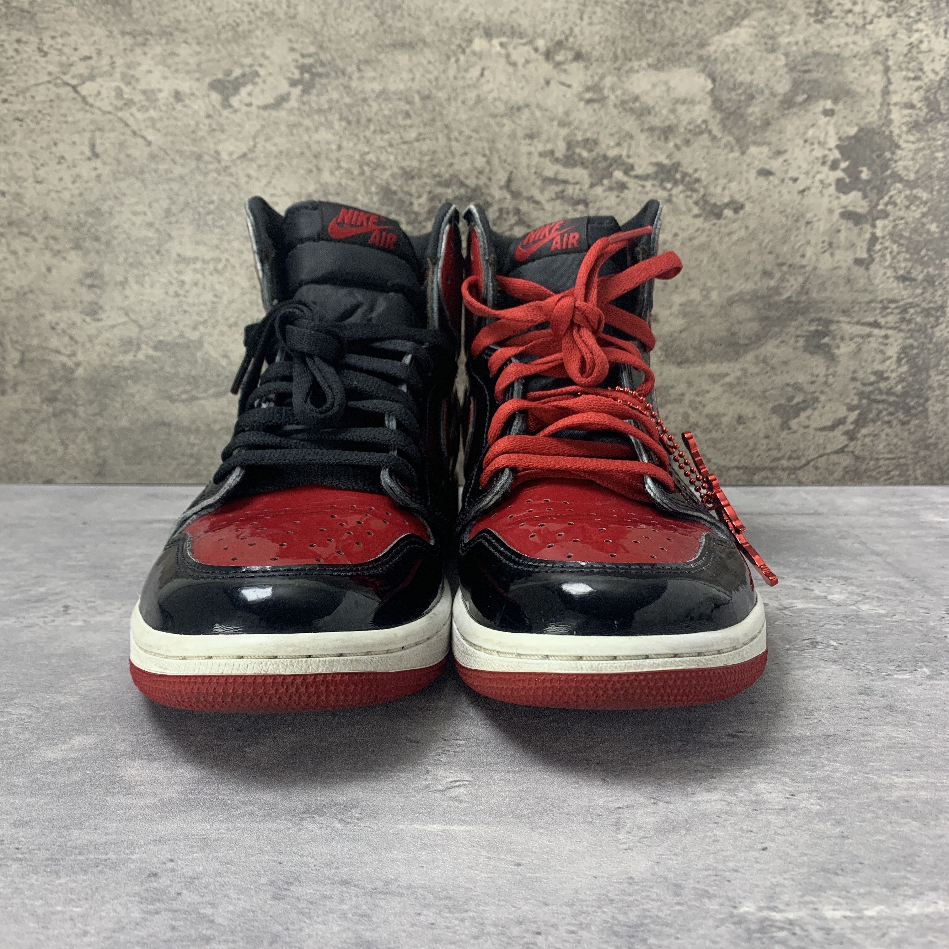 Nike Nike Jordan 1 Retro High OG Patent Bred 555088-063 Size US 10 / EU 43 - 4 Thumbnail