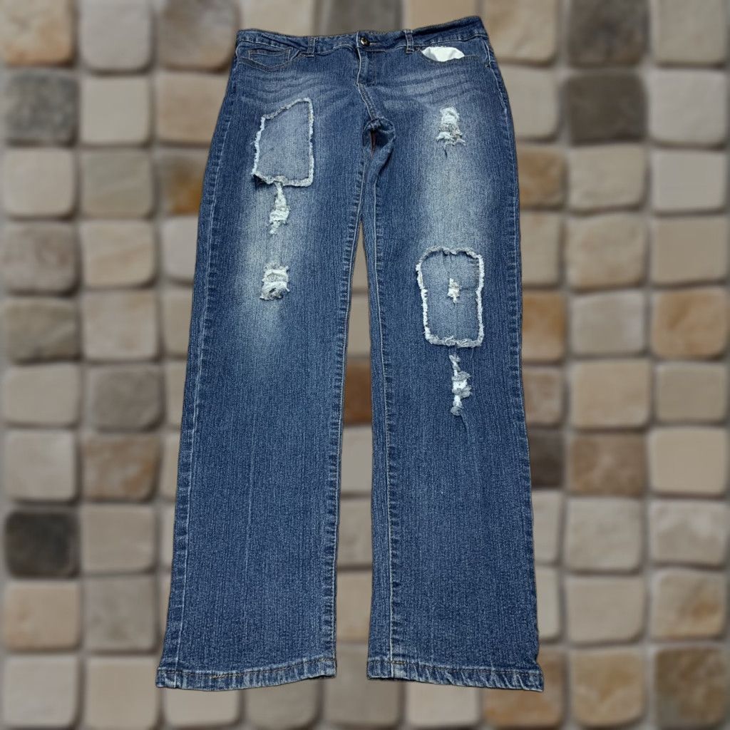 Vintage VINTAGE American Quality AQ Jeans Women Slim Distressed 18 Plus 36 x 31 Blue Denim Stretch Size 40" / US 18 - 1 Thumbnail