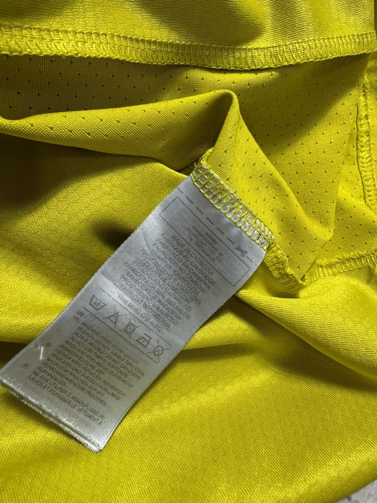 Adidas Adidas Sweden Team 2019/2020 Soccer Jersey Size US XL / EU 56 / 4 - 7 Thumbnail