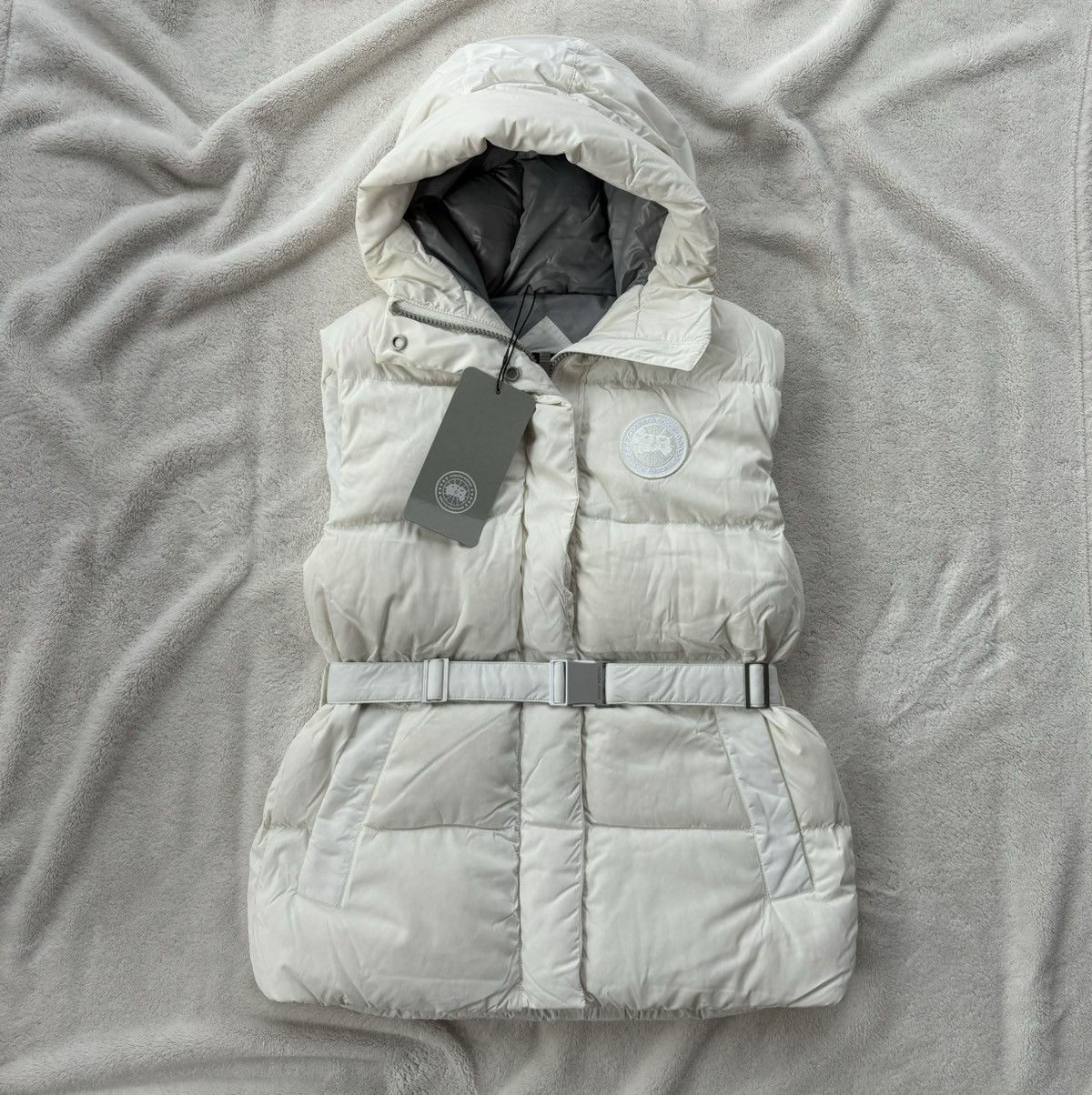 Canada G00se Rayla Belted/Hooded Northstar White Puffer Vest