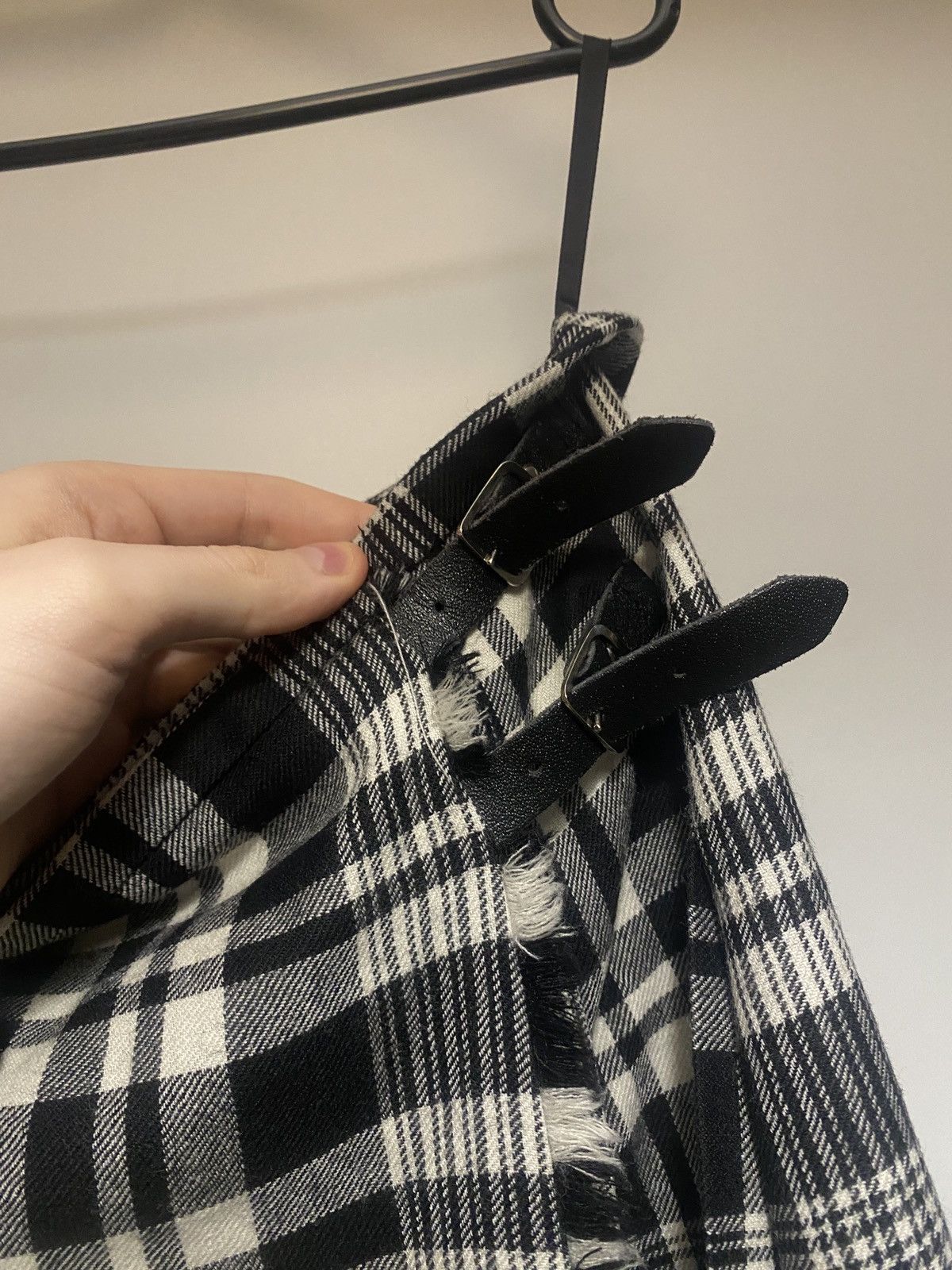 Laura Ashley Laura ashley avant garde new with tag with defect mini skirt Size 30" / US 8 / IT 44 - 6 Thumbnail