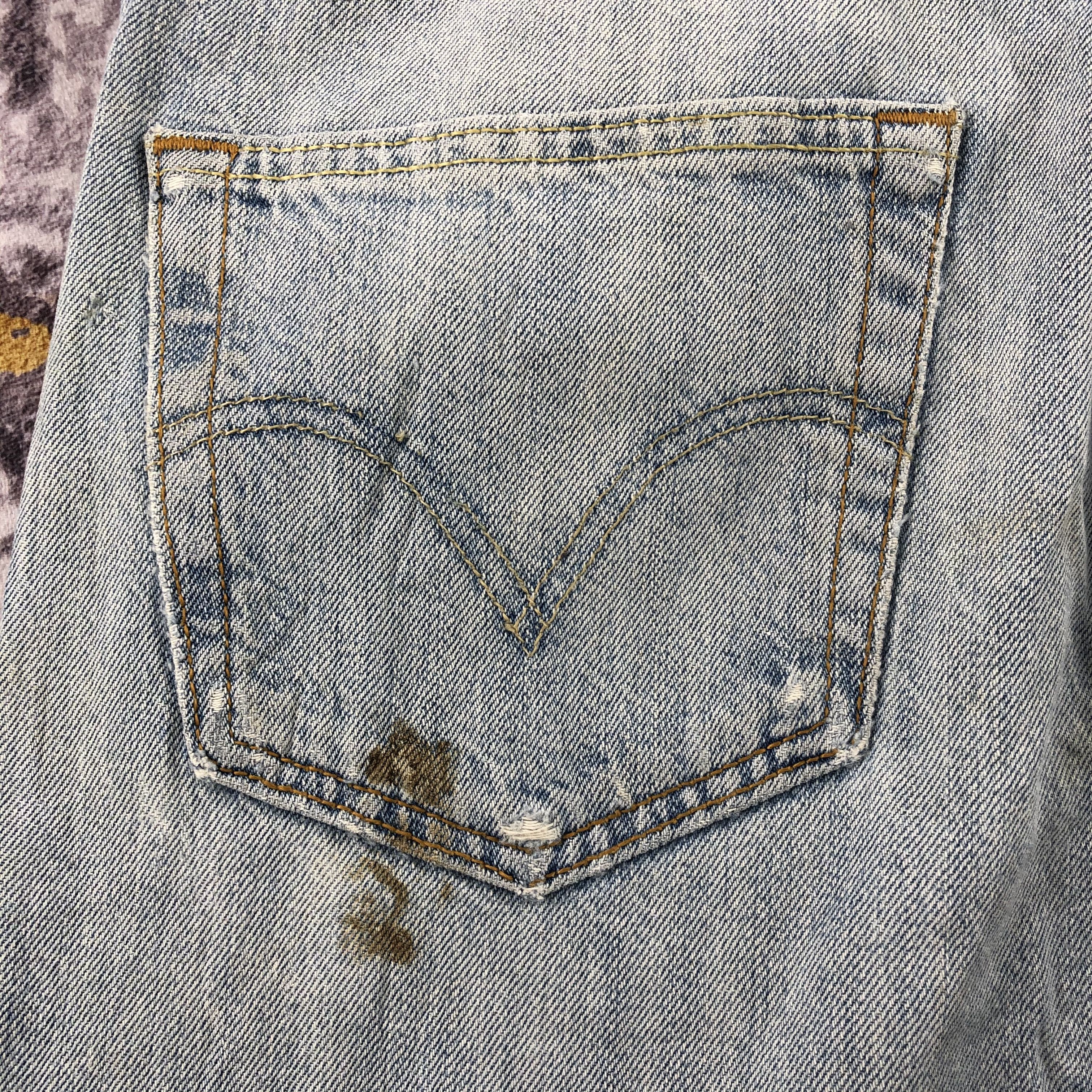 Levi's × Vintage Vintage 90s Light Wash Levis 501 Jeans-JM2343 Size US 33 - 8 Thumbnail