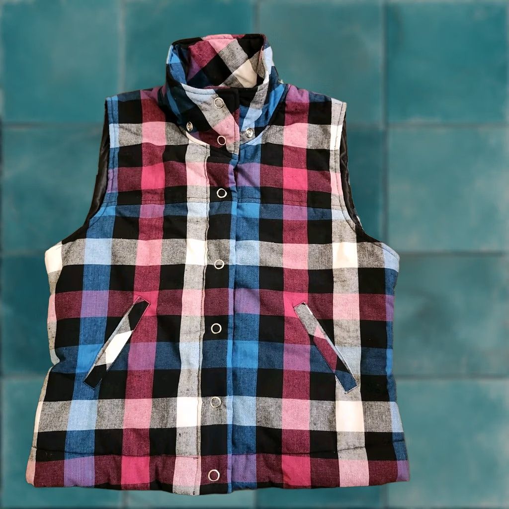 Forever 21 Forever 21 Plaid Jacket Vest - Size L - Multicolor - Junior/Teens - Sleeveless - Regular Fit - Polyester - Jacket Size L / US 10 / IT 46 - 1 Thumbnail