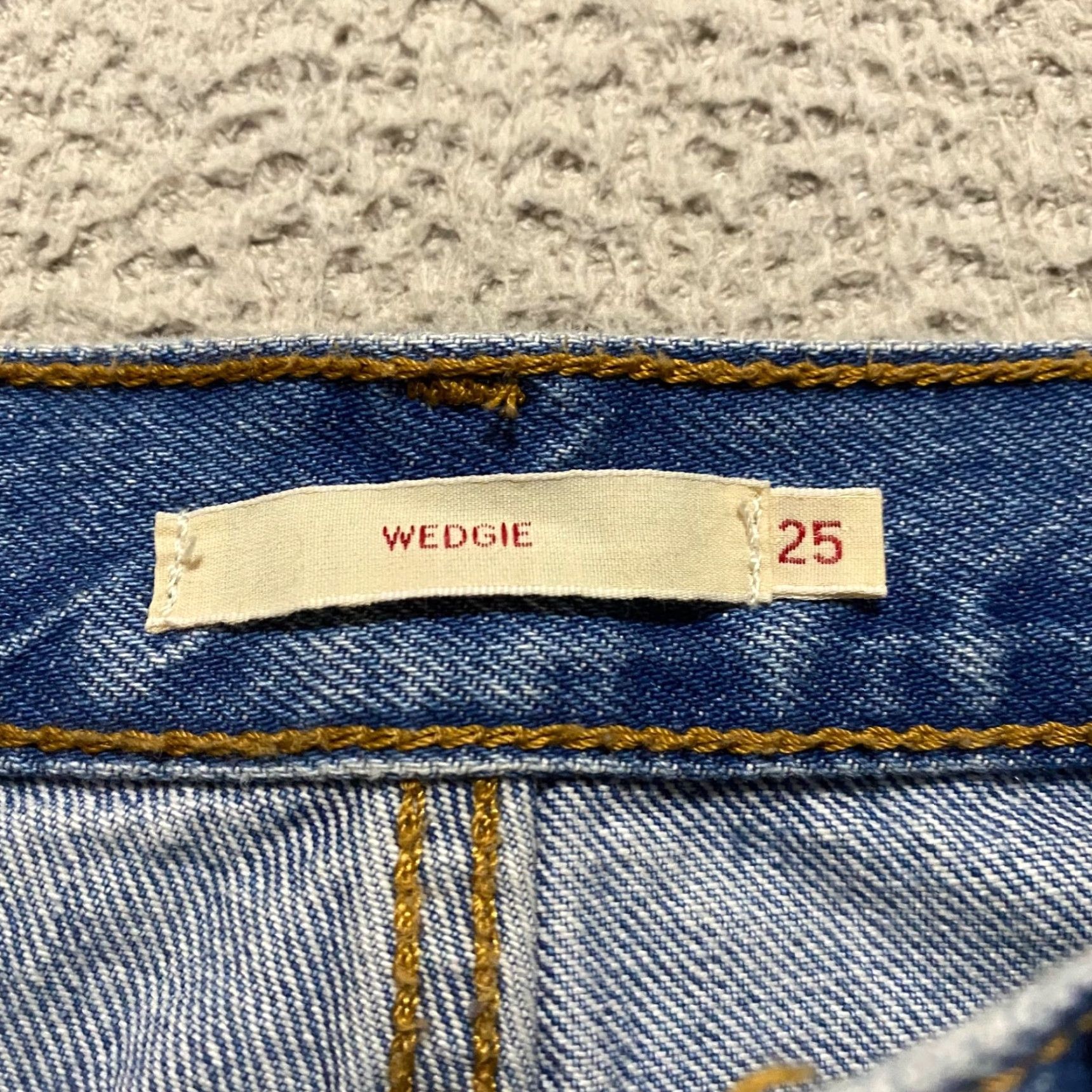 Levi's Levi's Womens 25 Jeans Blue Denim Wedgie Straight Button Fly Distressed Premium Size 42" / US 20 - 4 Thumbnail