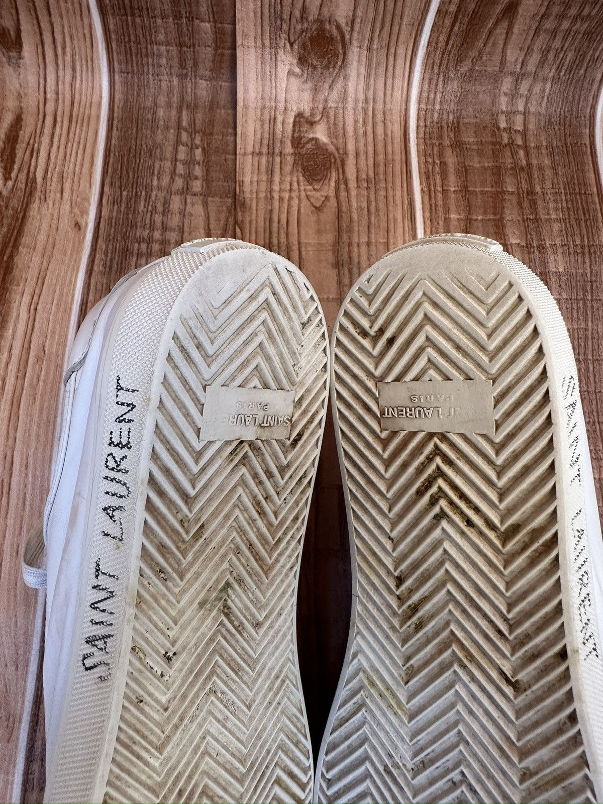 Yves Saint Laurent Saint Laurent Malibu White Leather Lace Up Lowtop Sneaks Size US 8.5 / EU 41-42 - 19 Thumbnail