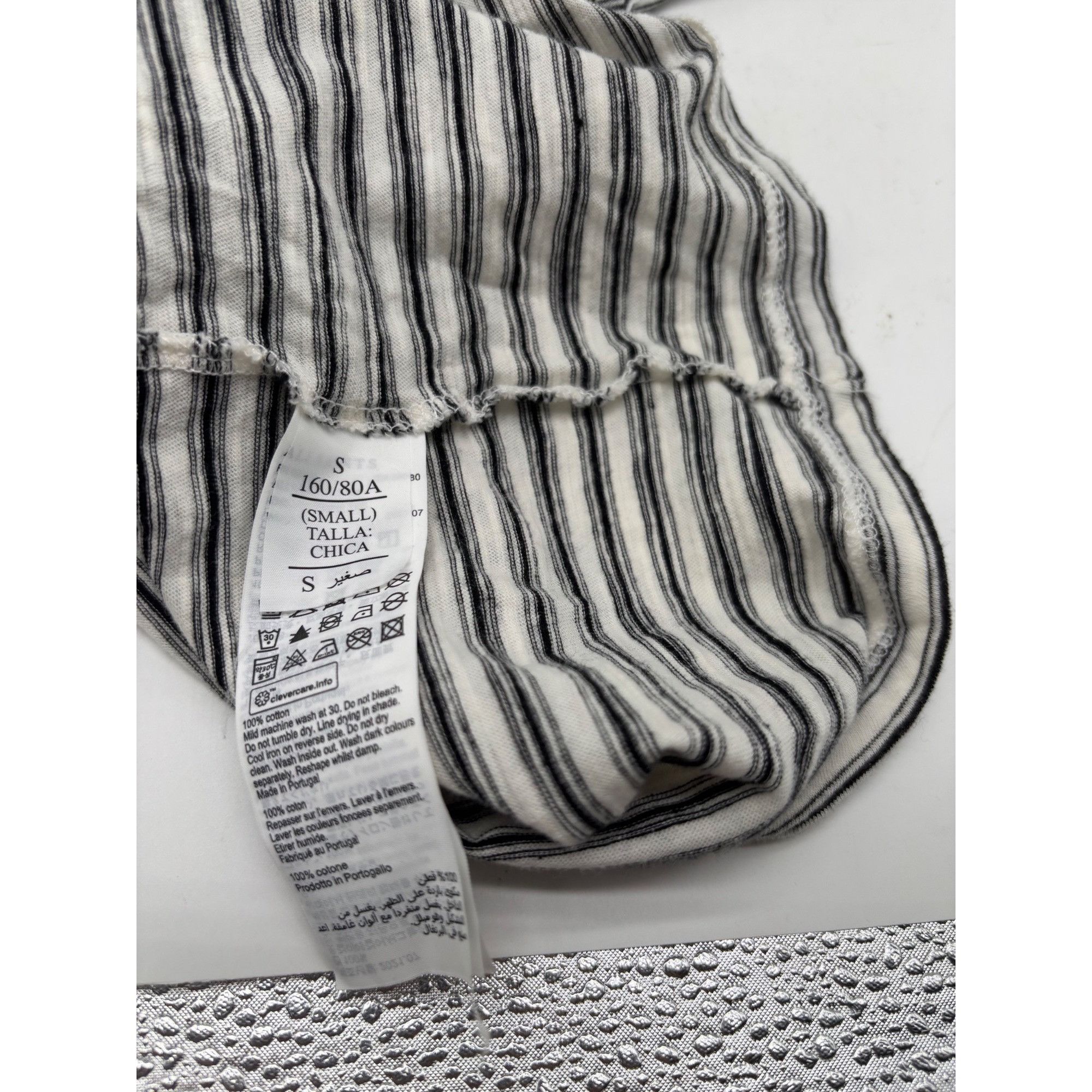Other AllSaints Women's Striped Short Sleeve V-Neck T-Shirt, Blac Size S / US 4 / IT 40 - 6 Thumbnail