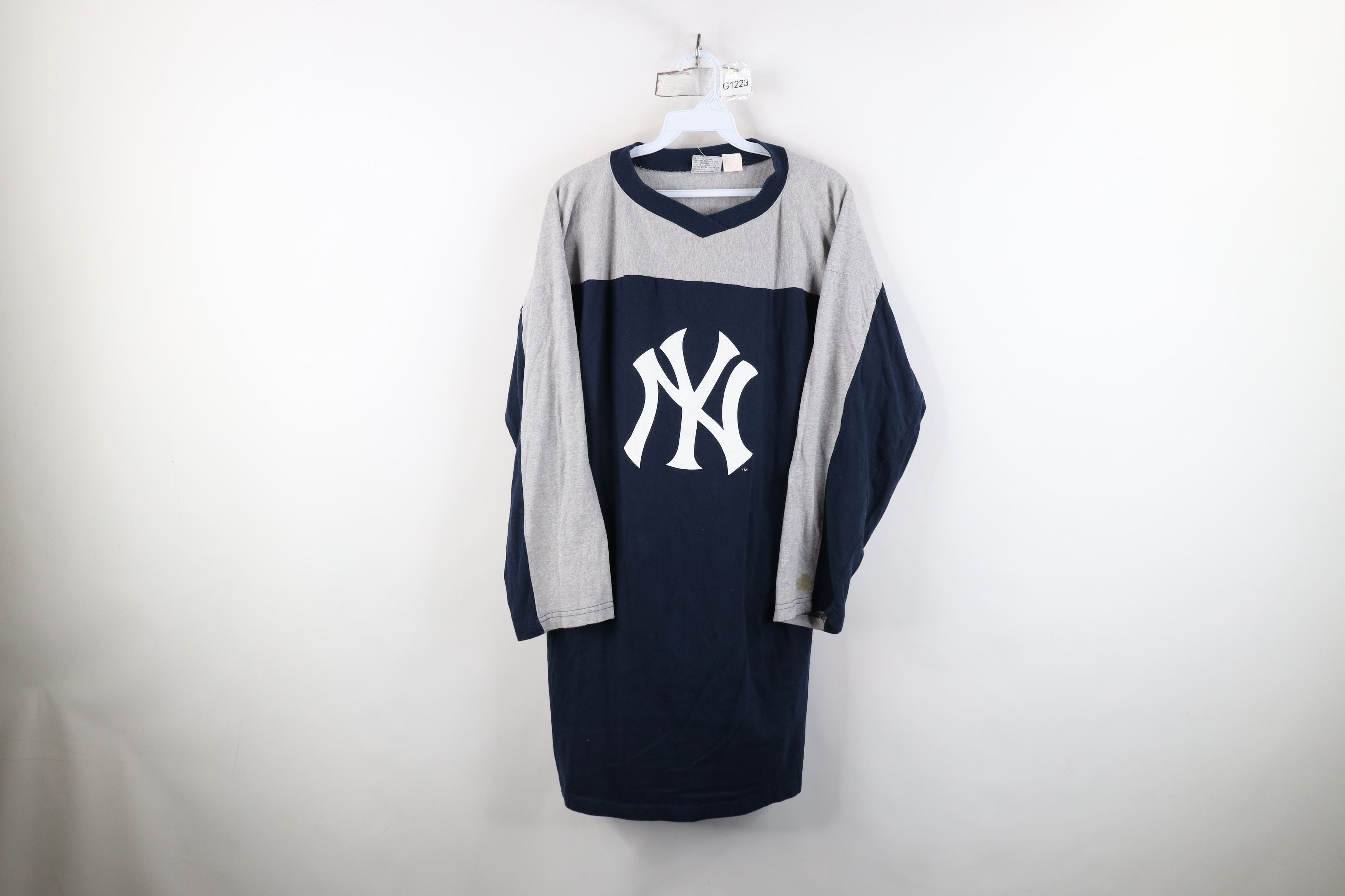 Vintage Vintage 90s New York Yankees Baseball Night Gown T-Shirt Size ONE SIZE - 1 Thumbnail