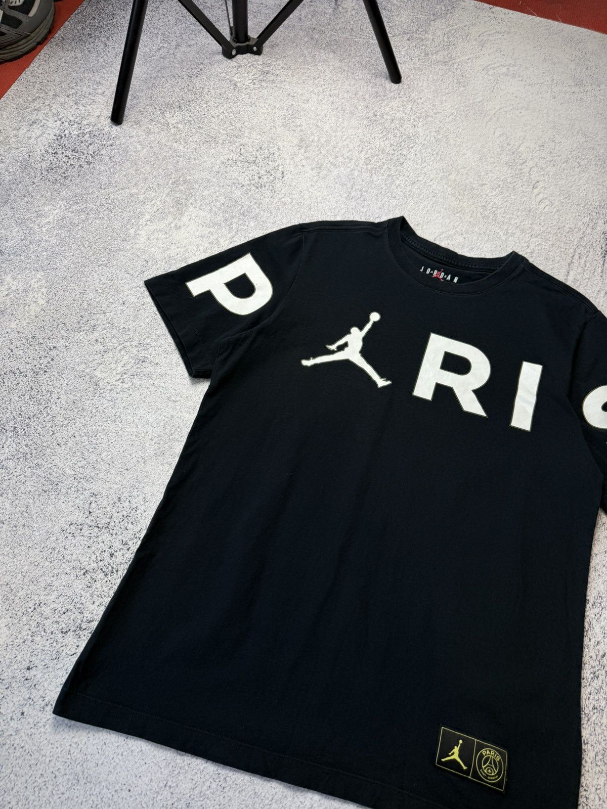Jordan Brand Mens Jordan PSG Paris T shirt Jersey Size US M / EU 48-50 / 2 - 3 Thumbnail