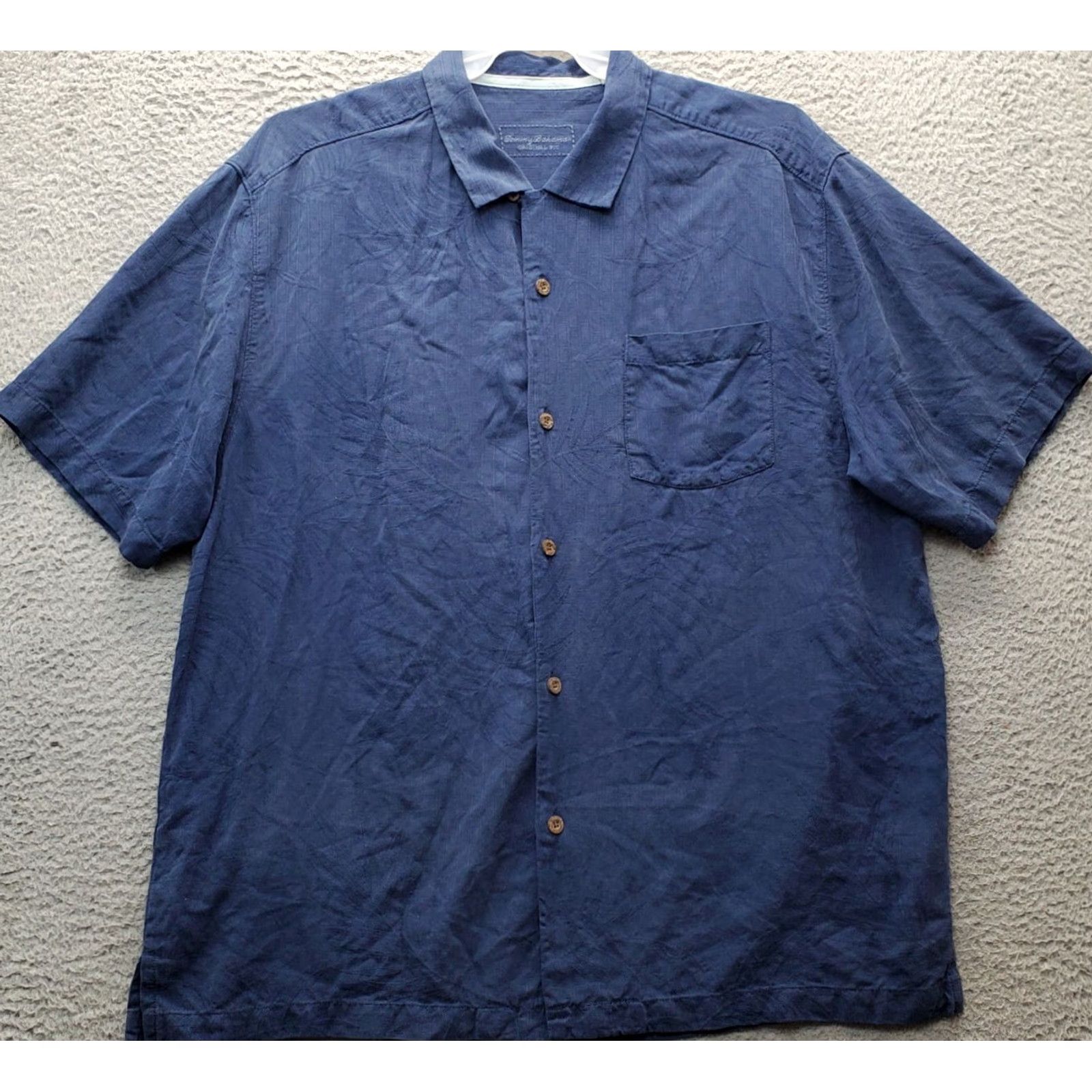 Tommy Bahama VINTAGE Tommy Bahama Navy Silk Embossed Palm Leaf Hawaiian Shirt Mens XL Button-Up Short Sleeve Collared Casual Travel Size US XL / EU 56 / 4 - 2 Thumbnail