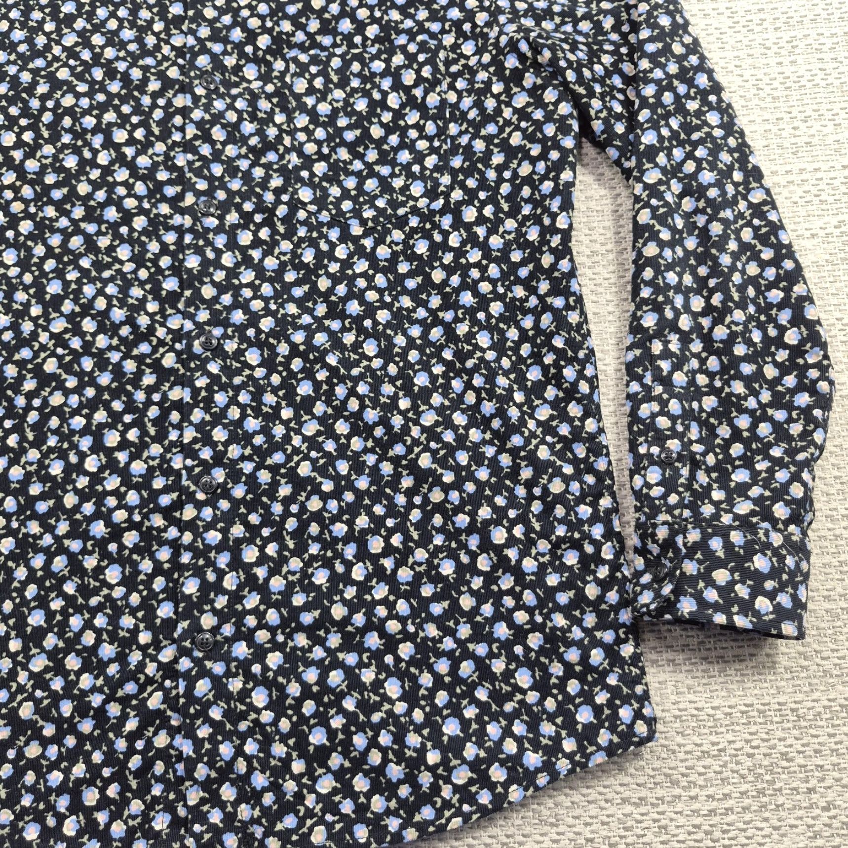 A.P.C. VINTAGE A.P.C. Button Up Shirt Mens Small Black Corduroy Floral Long Sleeve Casual Size US S / EU 44-46 / 1 - 2 Thumbnail
