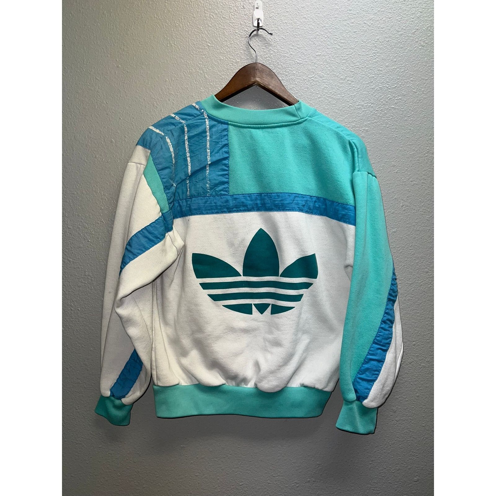 Vintage Vintage Team Adidas Sweatshirt 3 Striped White Crewneck M Size M / US 6-8 / IT 42-44 - 7 Thumbnail