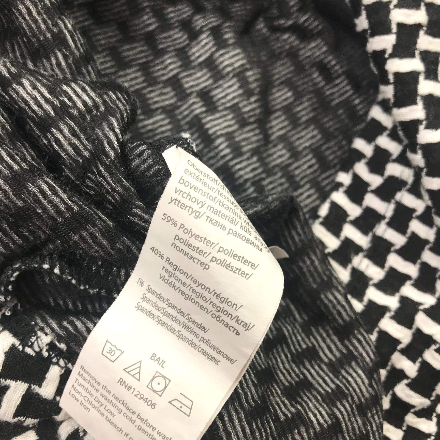 Venus Venus Dress Womens Geometric Pockets Half Sleeve Knee Length Black White XS S M L Size S / US 4 / IT 40 - 6 Thumbnail