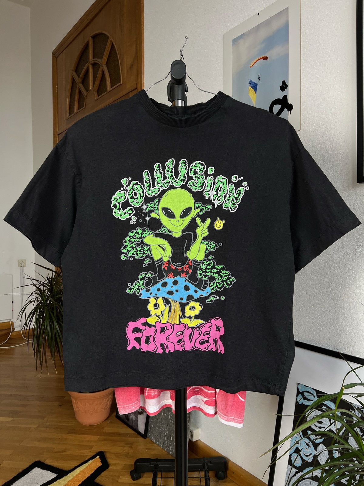 Vintage VINTAGE ALIEM WEED MARIJUANA MUSHROOM TSHIRT Size US L / EU 52-54 / 3 - 1 Thumbnail