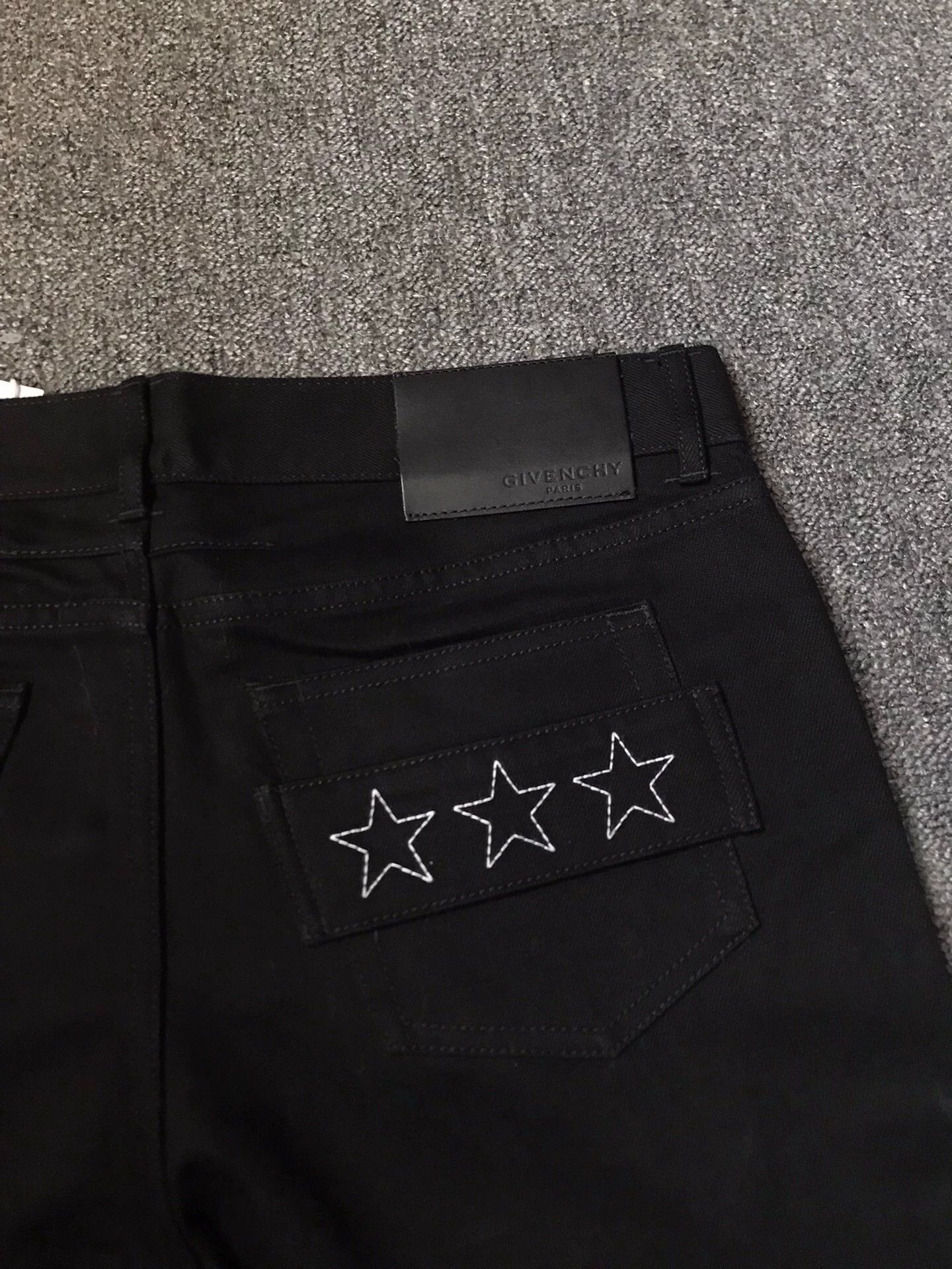Givenchy Givenchy Black Straight Leg Jeans 32 Star Embroidery Back Size US 32 / EU 48 - 5 Thumbnail